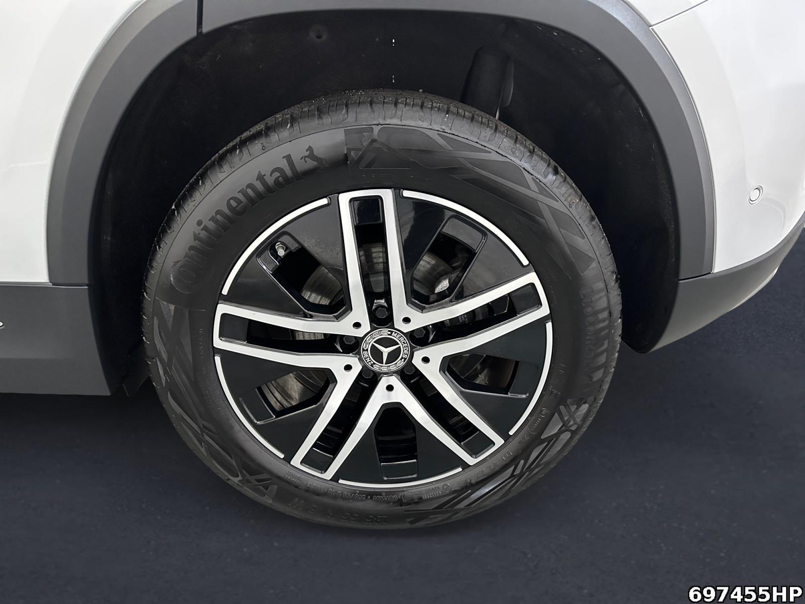 Fahrzeugabbildung Mercedes-Benz GLA 200 Progressive LED Spur CaPlay DAB Totw.