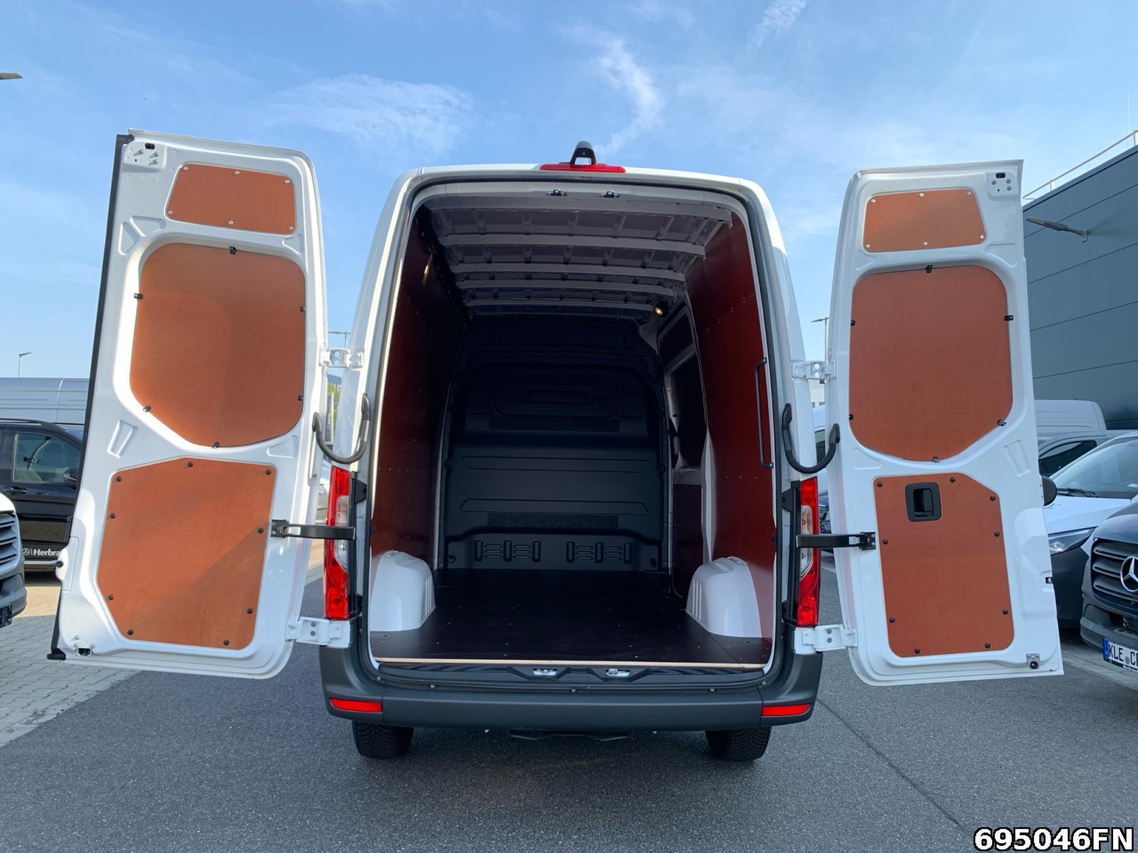 Fahrzeugabbildung Mercedes-Benz Sprinter 315 PRO L2H2 AUTOMATIK*VORRÜST. AHK 3,5