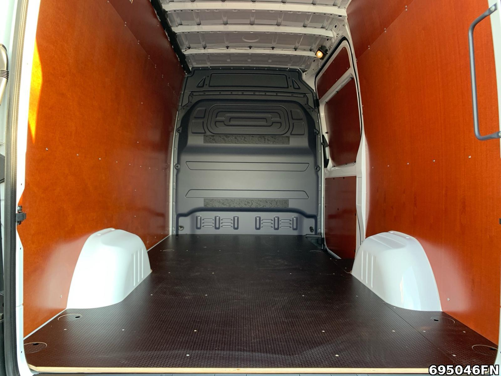 Fahrzeugabbildung Mercedes-Benz Sprinter 315 PRO L2H2 AUTOMATIK*VORRÜST. AHK 3,5