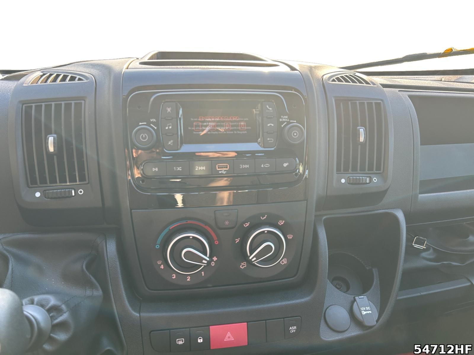 Fahrzeugabbildung Peugeot Boxer Pritsche 121kW BlueHDI MT6 *KLIMA*USB*