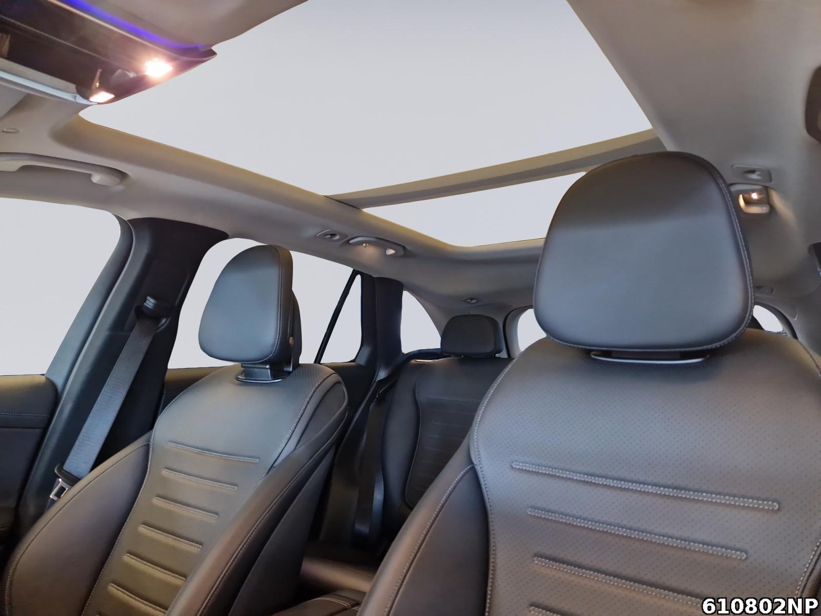 Fahrzeugabbildung Mercedes-Benz GLC 300 e AMG Burmester Distronic Pano AHK 360°