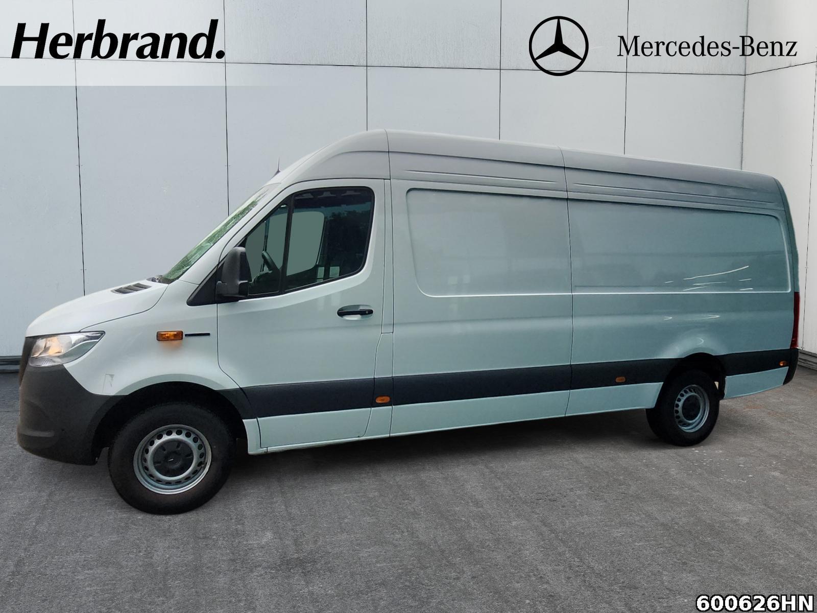Fahrzeugabbildung Mercedes-Benz eSprinter 414 Maxi*81KWh*Kamera*MBUX*Tachograf