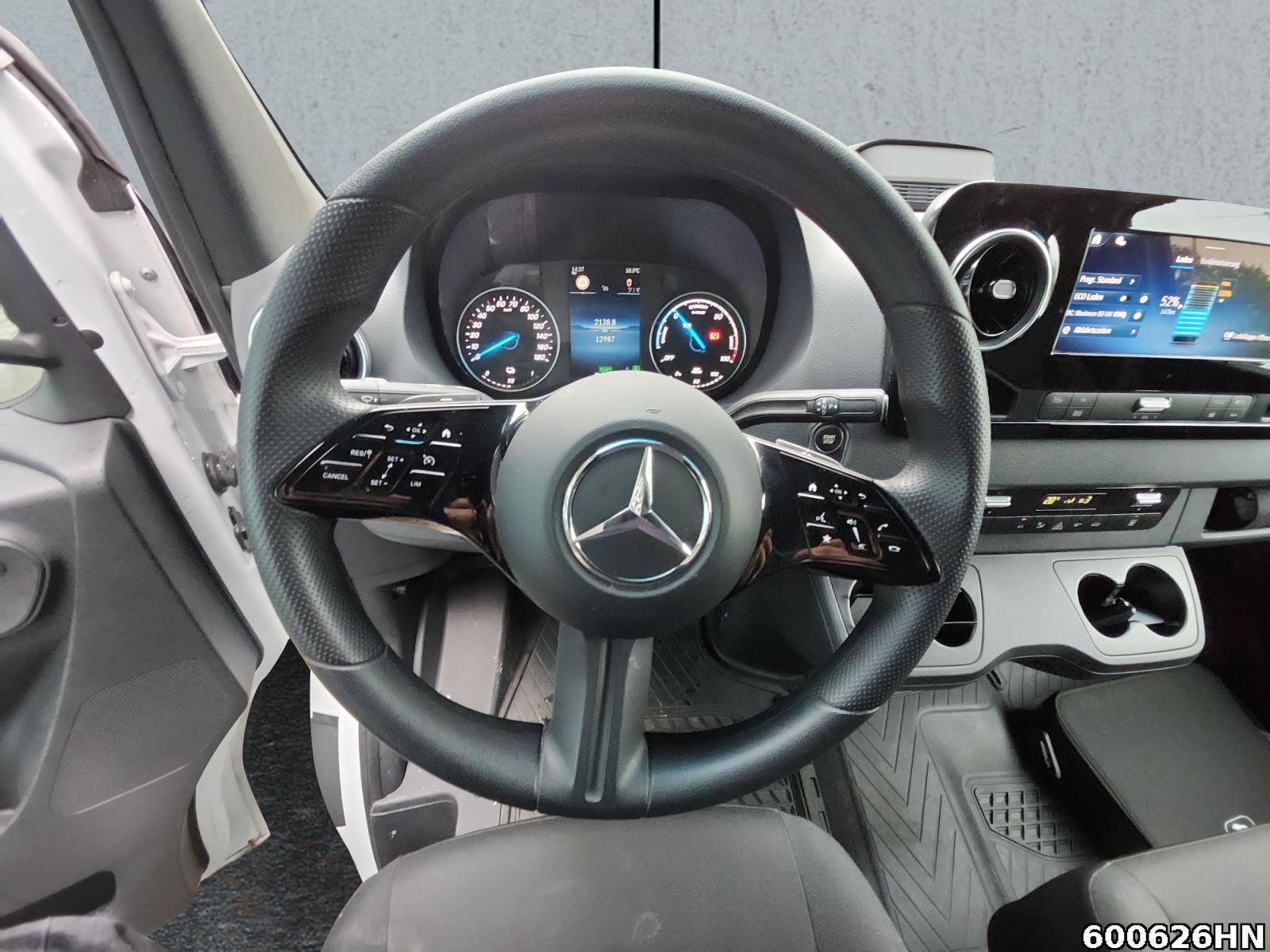 Fahrzeugabbildung Mercedes-Benz eSprinter 414 Maxi*81KWh*Kamera*MBUX*Tachograf
