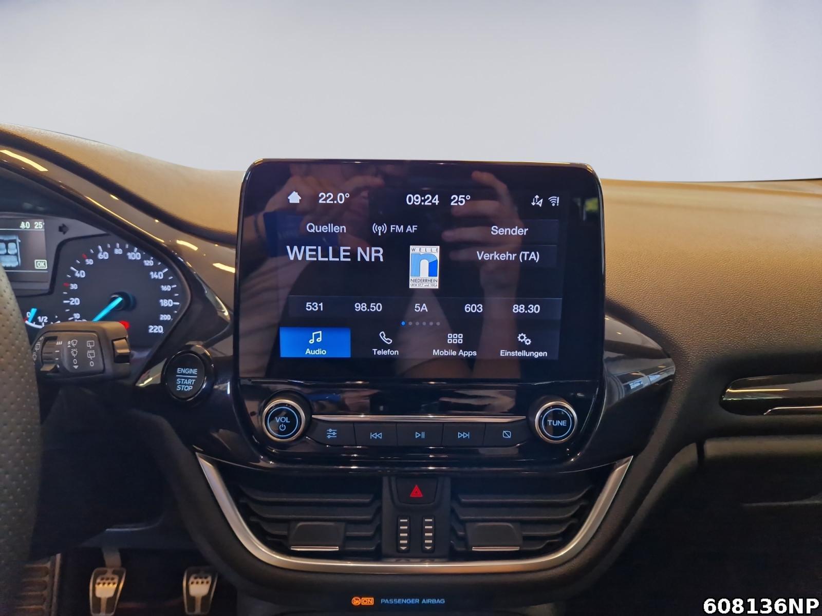 Fahrzeugabbildung Ford Fiesta ST Line AppLink Tempomat