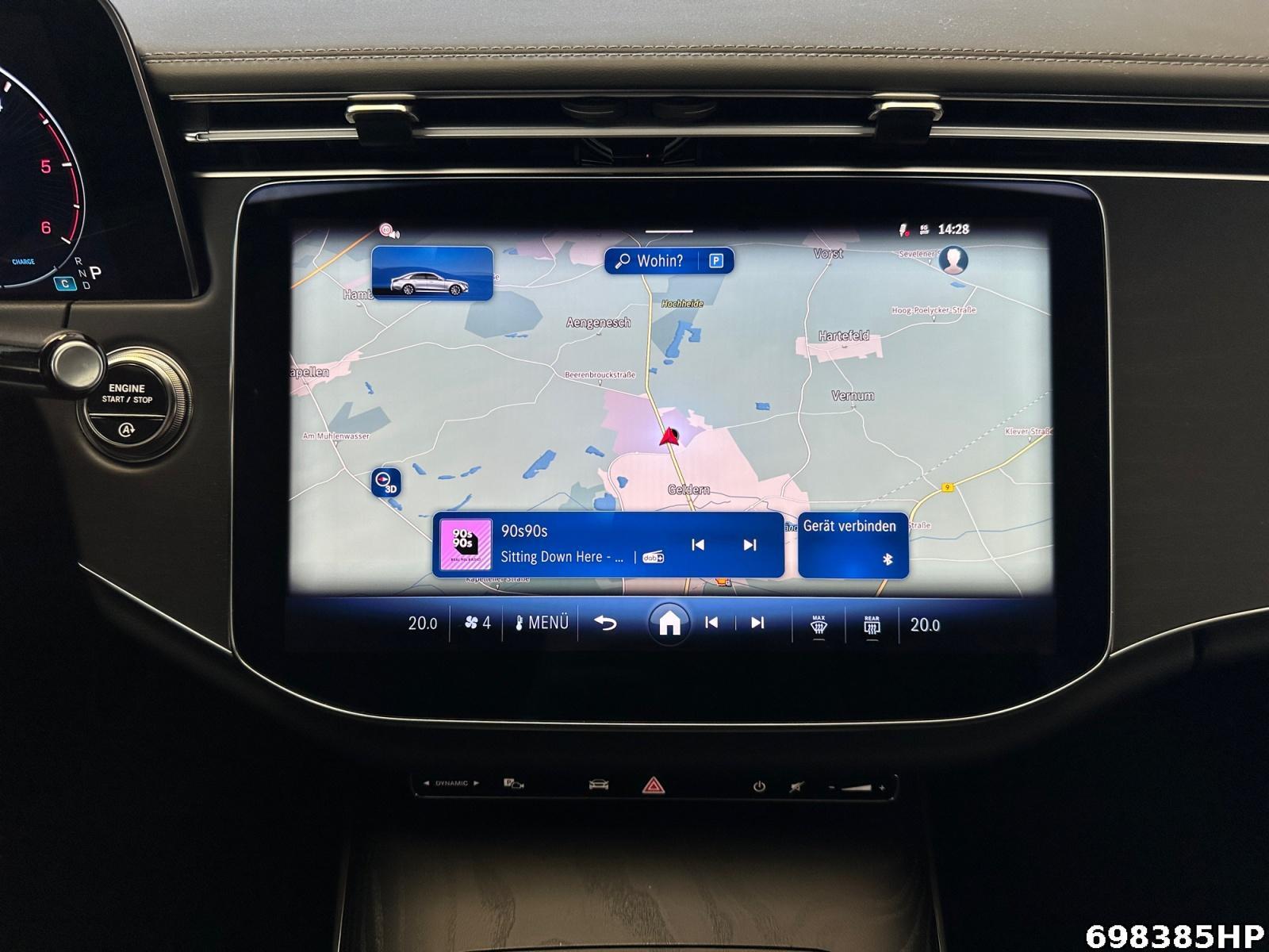 Fahrzeugabbildung Mercedes-Benz E 220 d AMG Lenkradhzg KEYLESS DAB Kamera CarPl