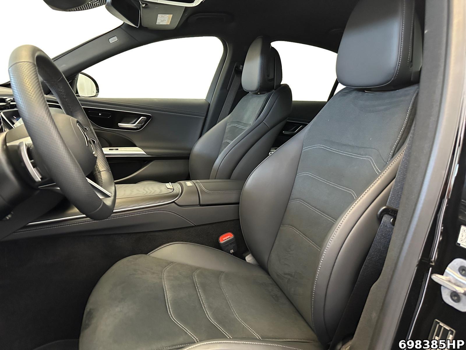 Fahrzeugabbildung Mercedes-Benz E 220 d AMG Lenkradhzg KEYLESS DAB Kamera CarPl