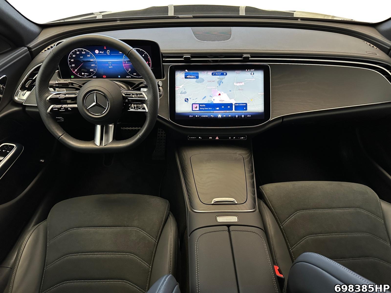 Fahrzeugabbildung Mercedes-Benz E 220 d AMG Lenkradhzg KEYLESS DAB Kamera CarPl
