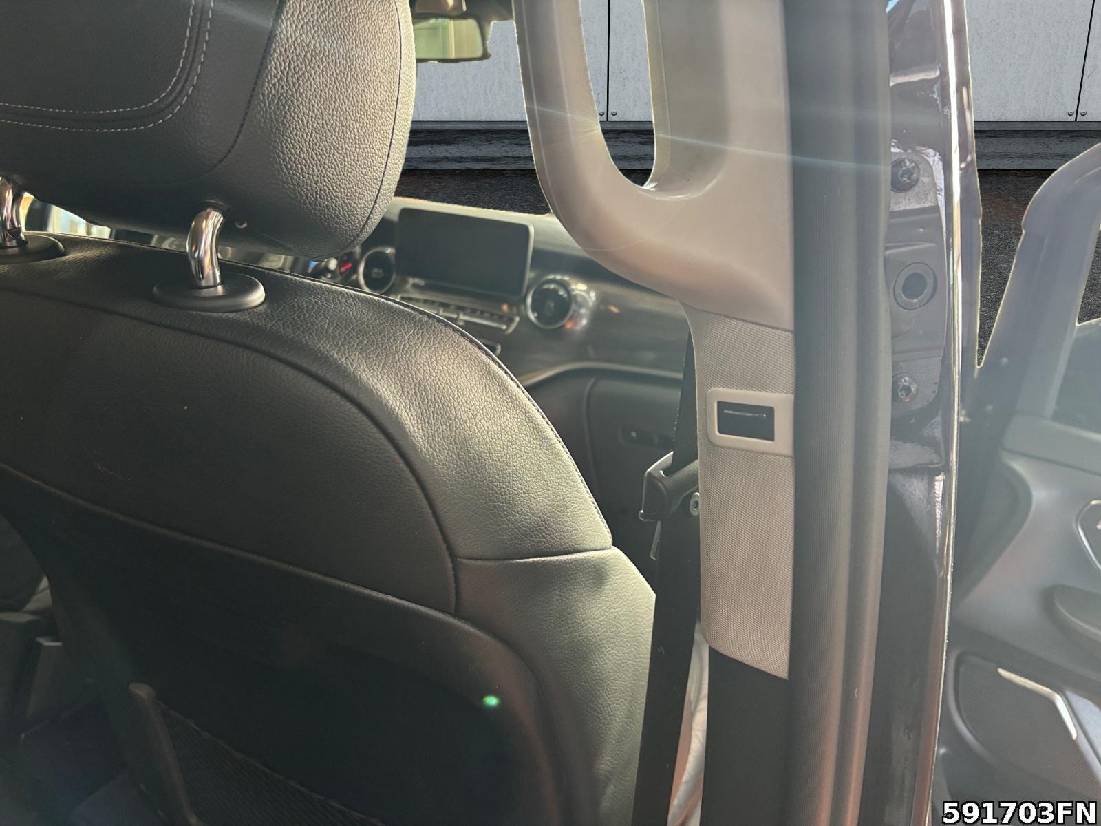 Fahrzeugabbildung Mercedes-Benz V 300 d Avantgarde Edition EL*Leder*360°*EasyP