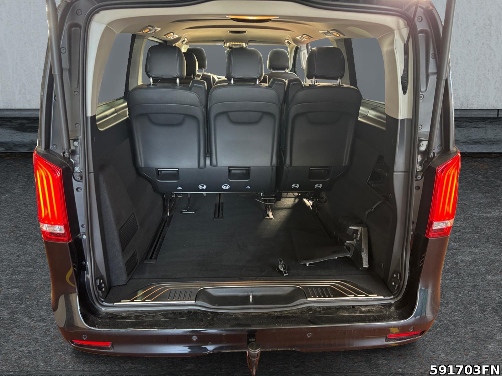 Fahrzeugabbildung Mercedes-Benz V 300 d Avantgarde Edition EL*Leder*360°*EasyP