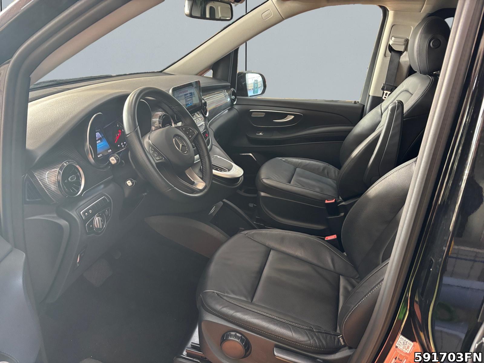 Fahrzeugabbildung Mercedes-Benz V 300 d Avantgarde Edition EL*Leder*360°*EasyP