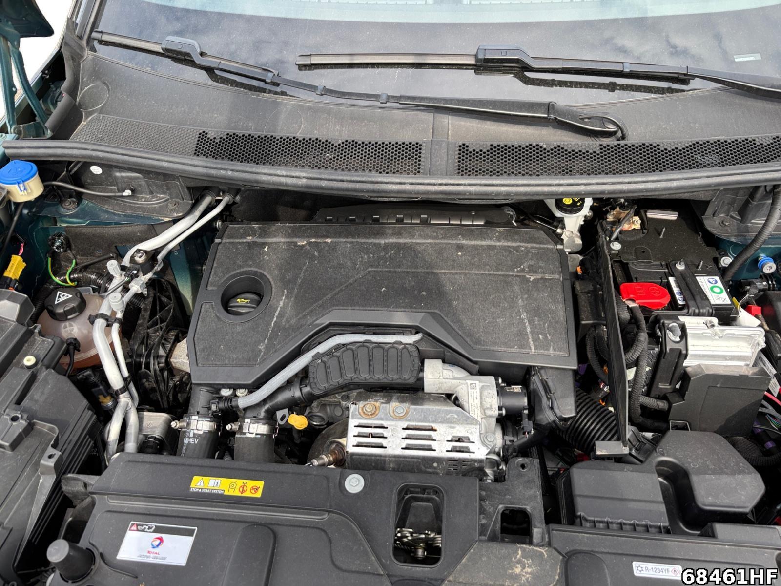 Fahrzeugabbildung Peugeot 3008 1.2 Hybrid 136 GT (EURO 6d)