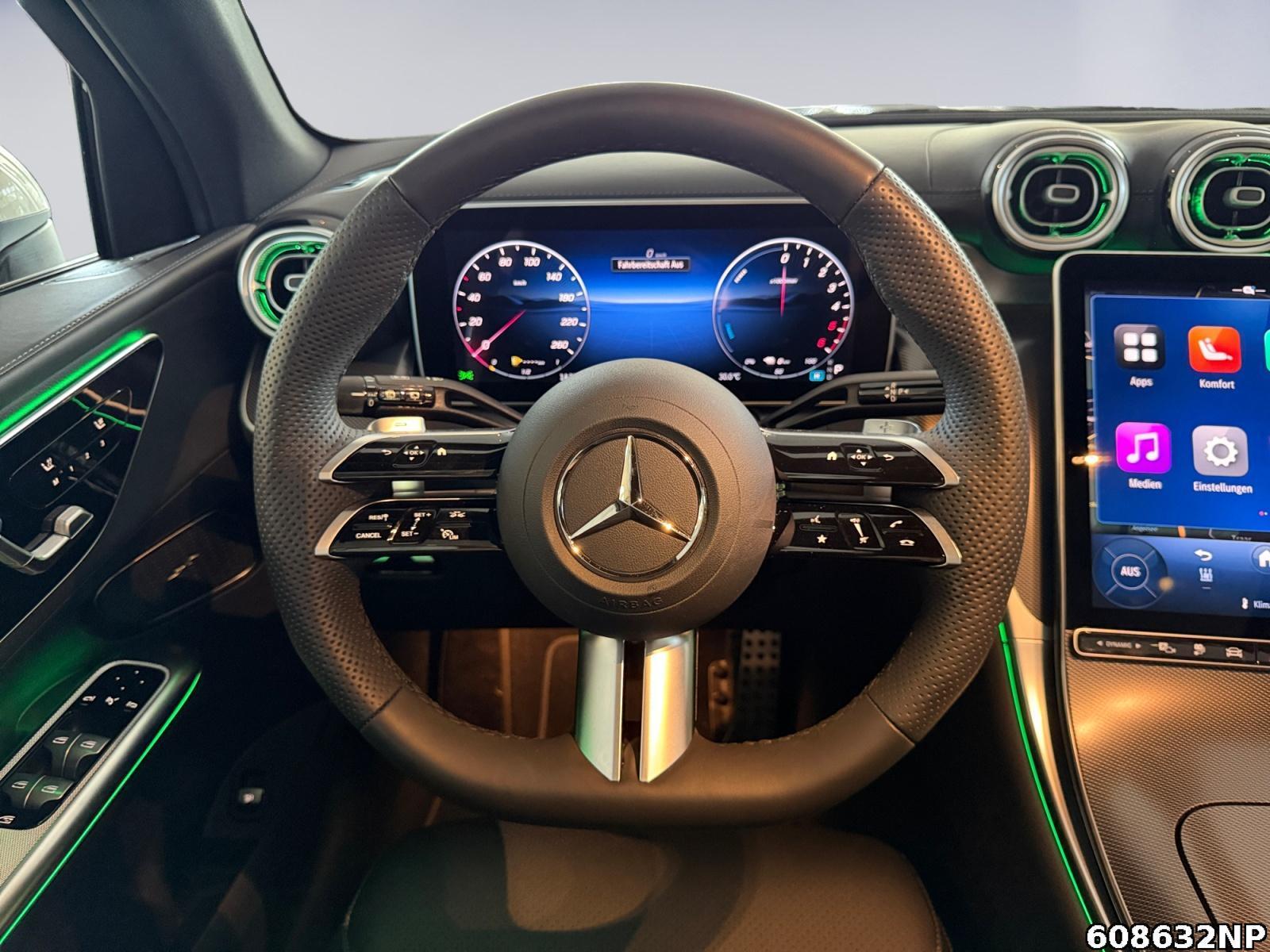 Fahrzeugabbildung Mercedes-Benz GLC 300 de AMG AHK DIGITAL LIGHT Pano Niveau 20