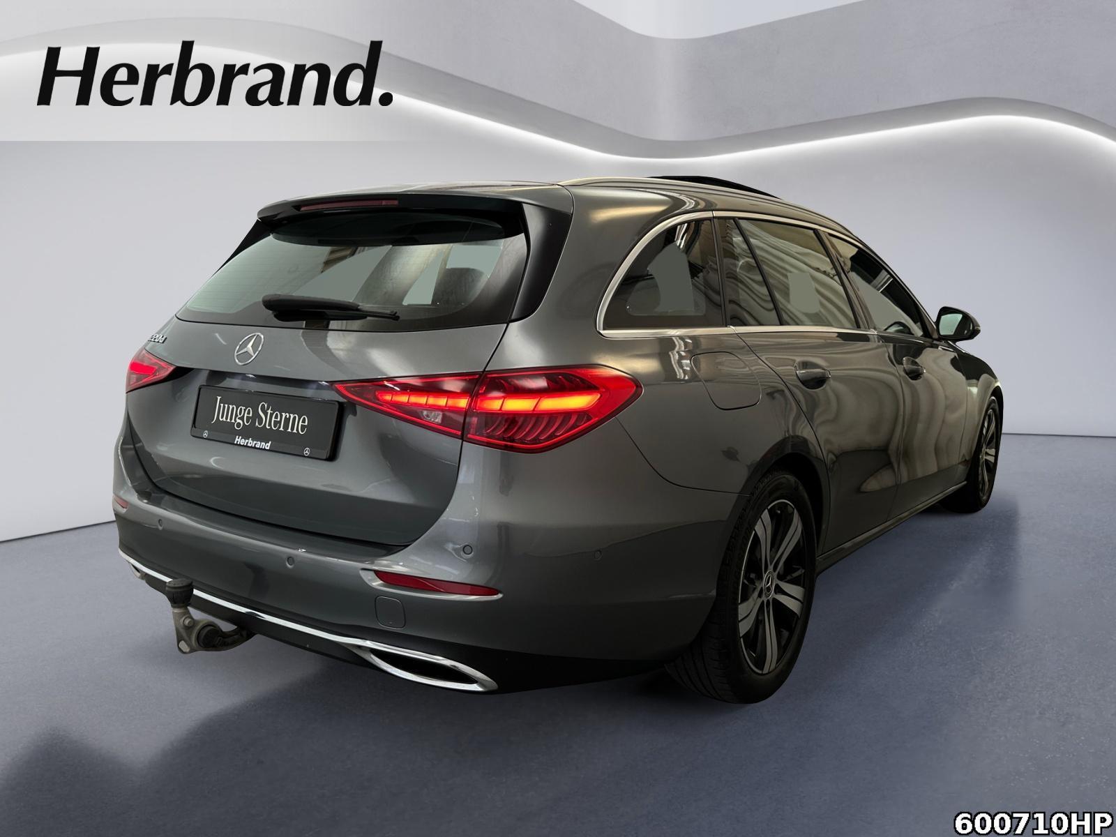 Fahrzeugabbildung Mercedes-Benz C 220 d T Avantgarde Pano AHK Kamera Totw CarPla