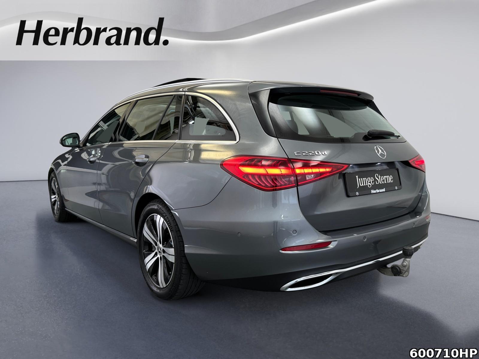 Fahrzeugabbildung Mercedes-Benz C 220 d T Avantgarde Pano AHK Kamera Totw CarPla