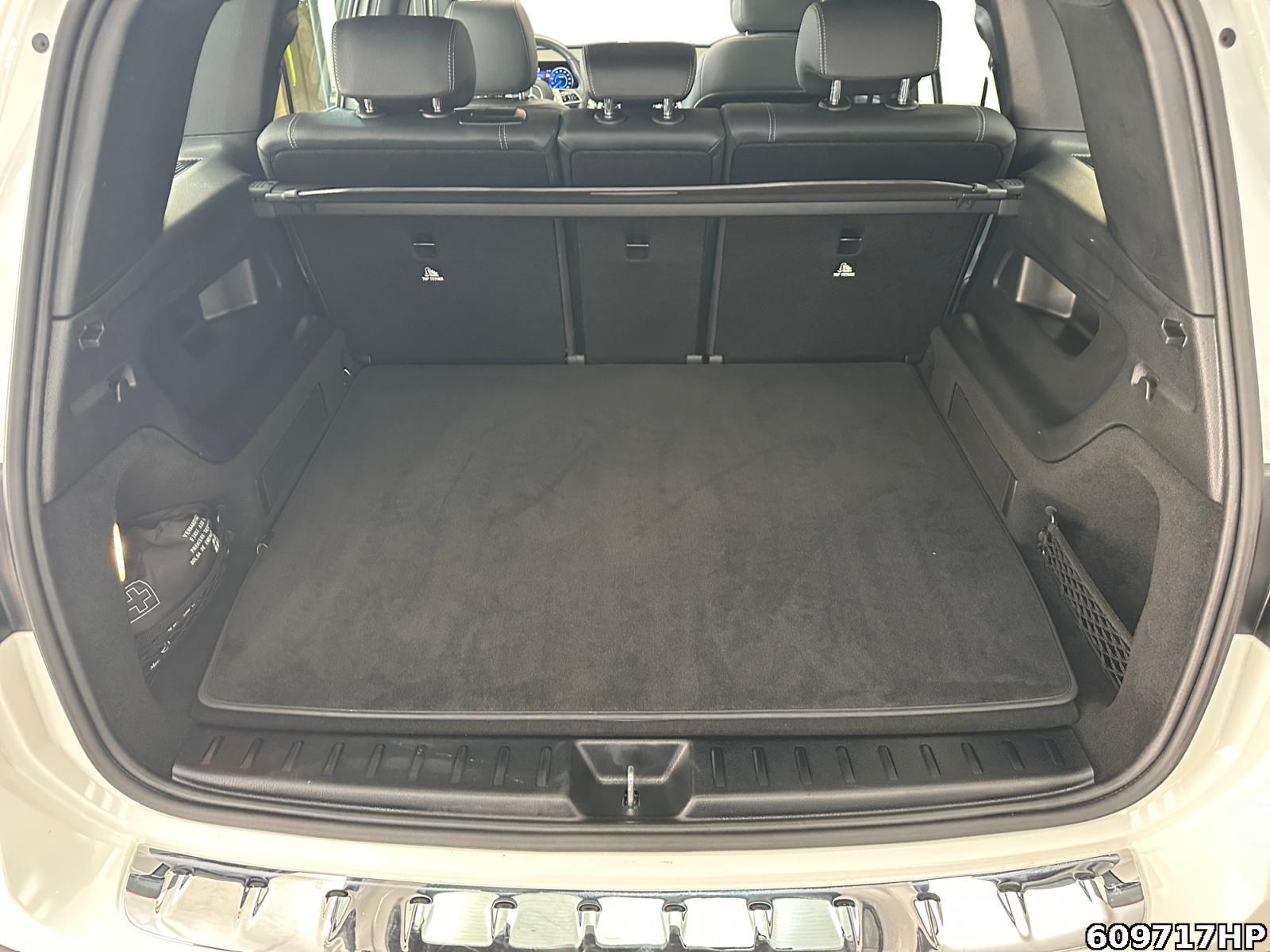 Fahrzeugabbildung Mercedes-Benz EQB 4M Progressive Pano AHK 360° Lenkradhz