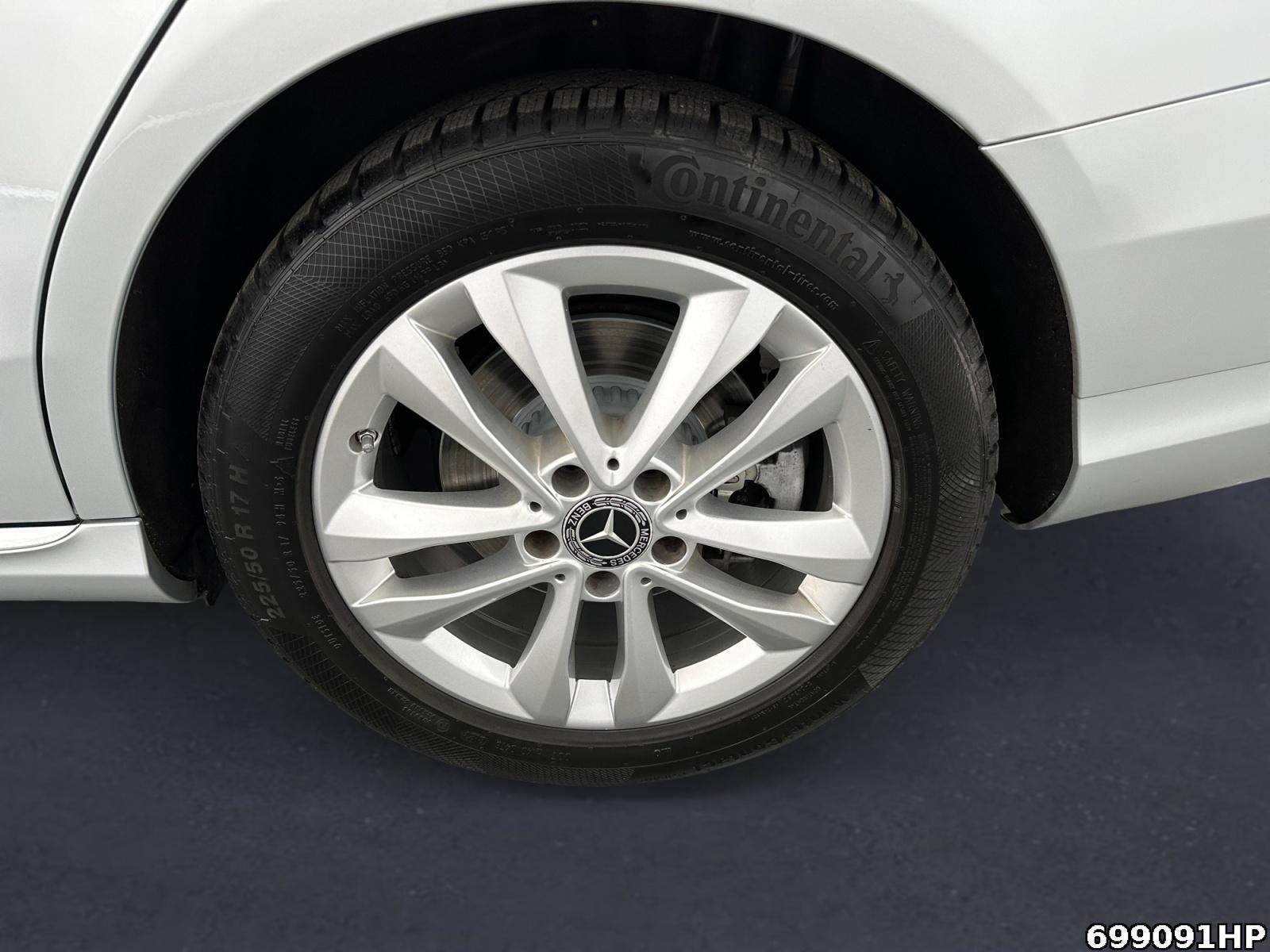 Fahrzeugabbildung Mercedes-Benz C 200 Avantgarde DISTRONIC Ambiente COMAND 360°