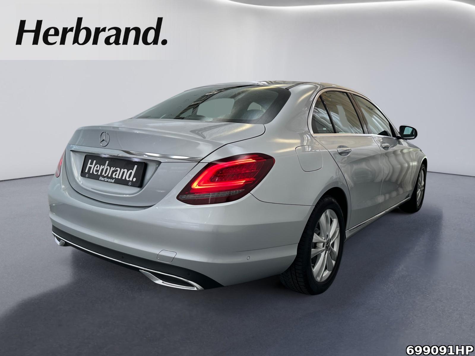 Fahrzeugabbildung Mercedes-Benz C 200 Avantgarde DISTRONIC Ambiente COMAND 360°