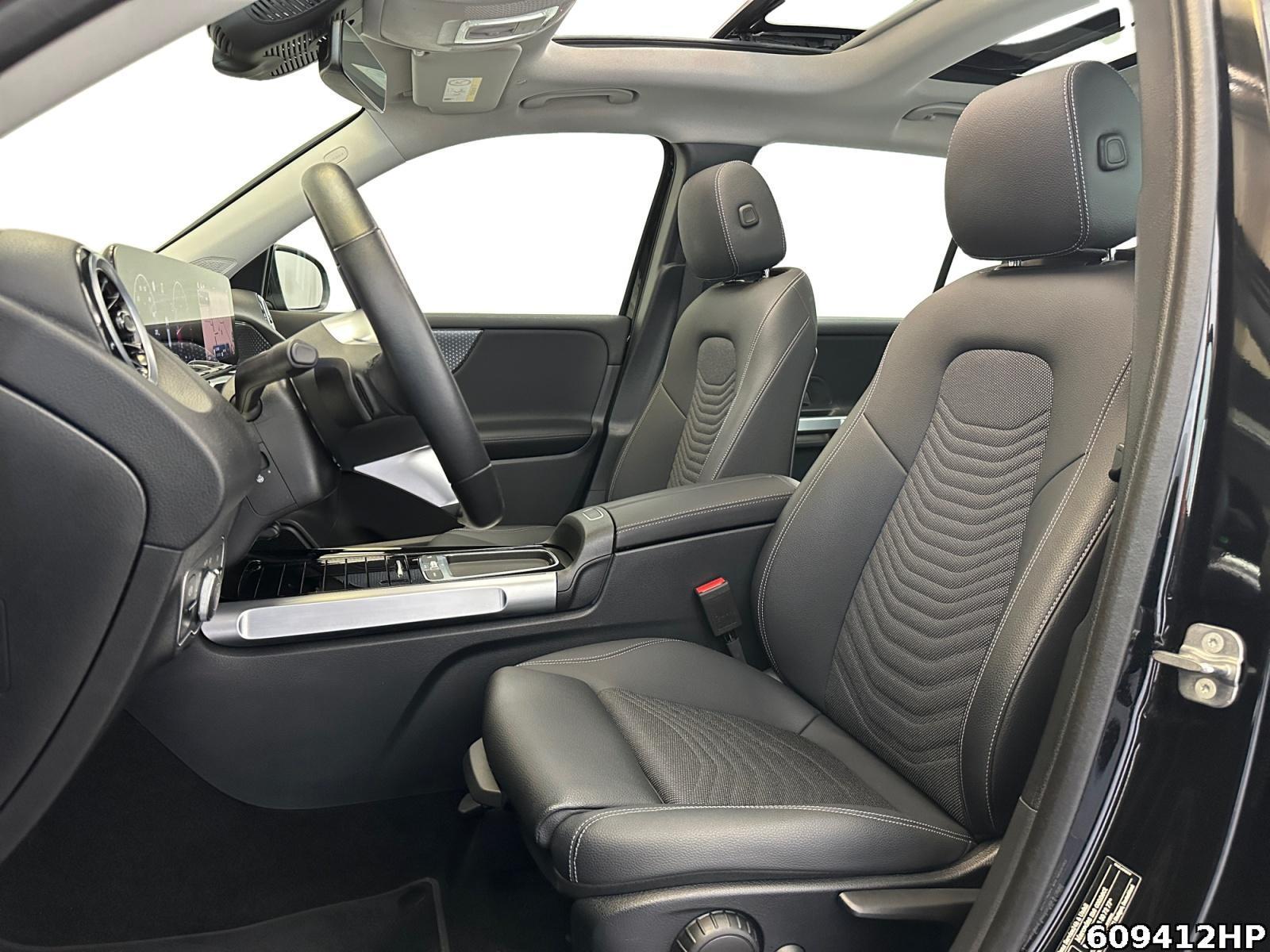 Fahrzeugabbildung Mercedes-Benz GLB 200 Progressive Pano AHK LenkradhzgEasypack