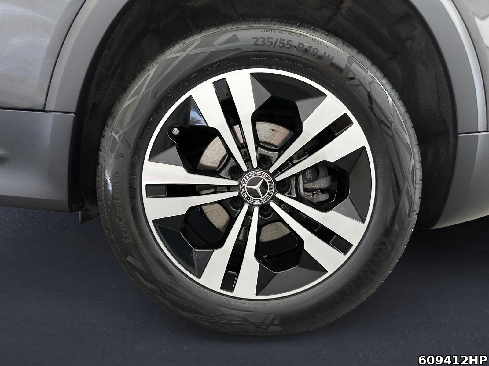 Fahrzeugabbildung Mercedes-Benz GLB 200 Progressive Pano AHK LenkradhzgEasypack