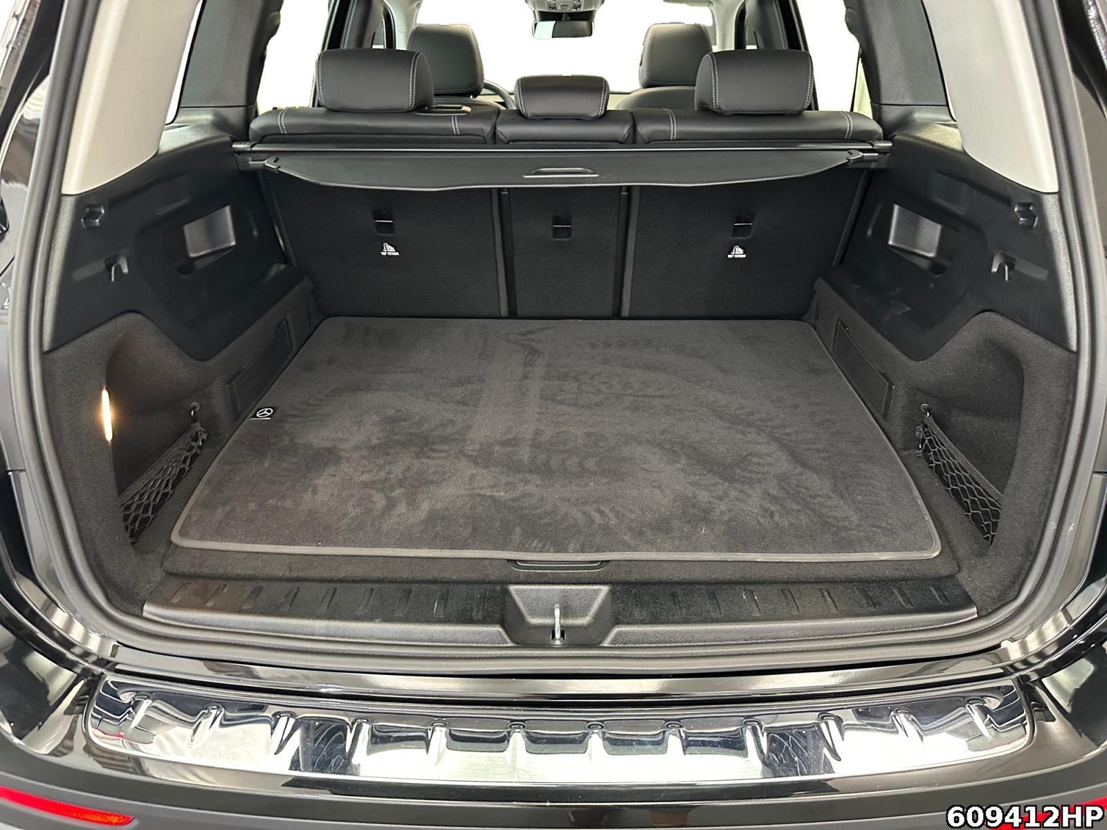 Fahrzeugabbildung Mercedes-Benz GLB 200 Progressive Pano AHK LenkradhzgEasypack