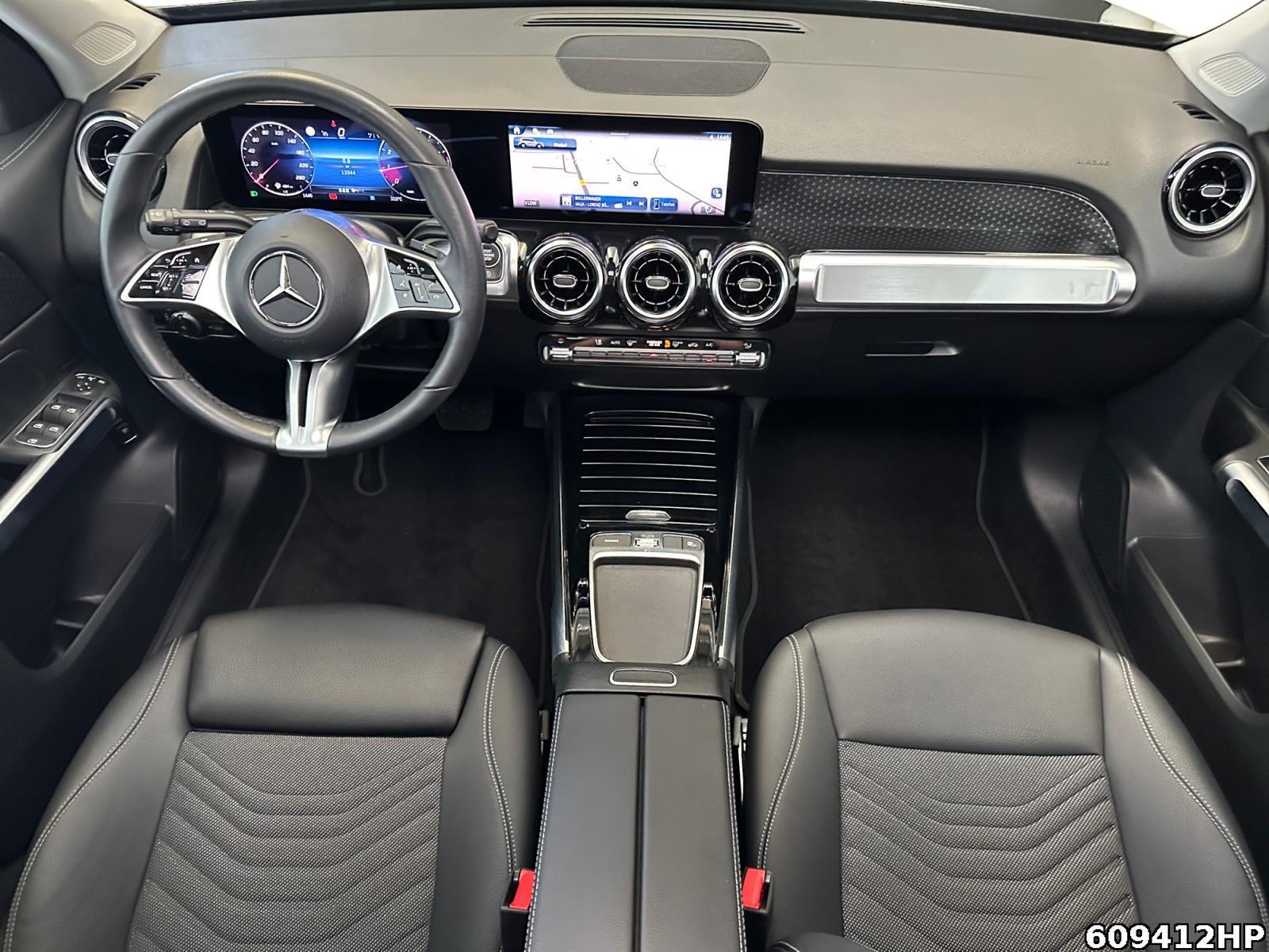 Fahrzeugabbildung Mercedes-Benz GLB 200 Progressive Pano AHK LenkradhzgEasypack