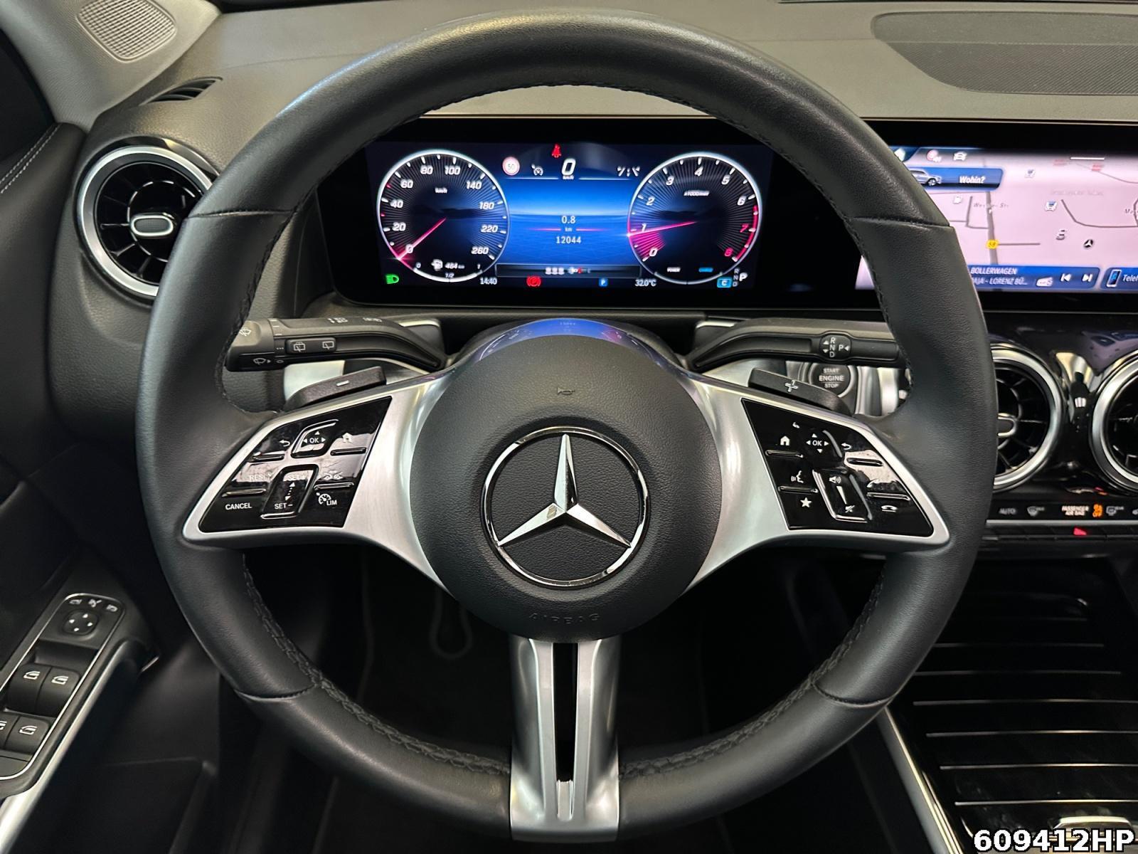 Fahrzeugabbildung Mercedes-Benz GLB 200 Progressive Pano AHK LenkradhzgEasypack