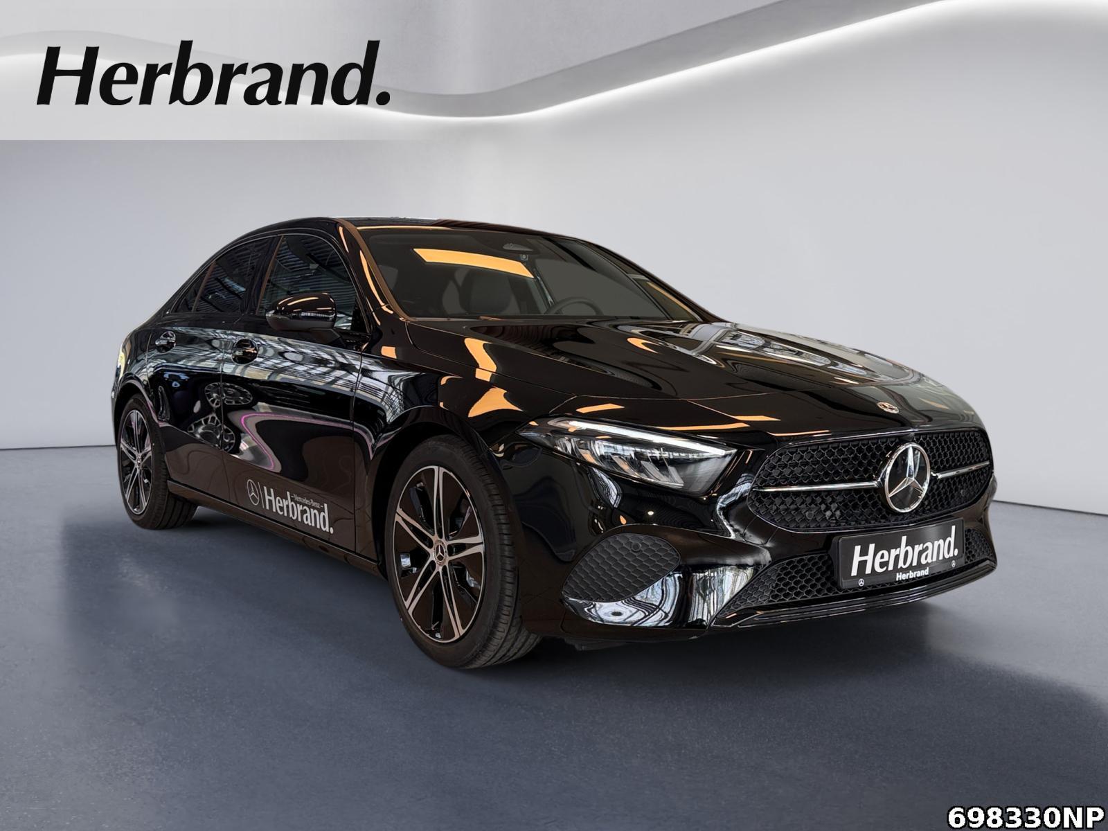 Fahrzeugabbildung Mercedes-Benz A 200 PROGRESSIV+STANDHEIZ+DISTRONIC