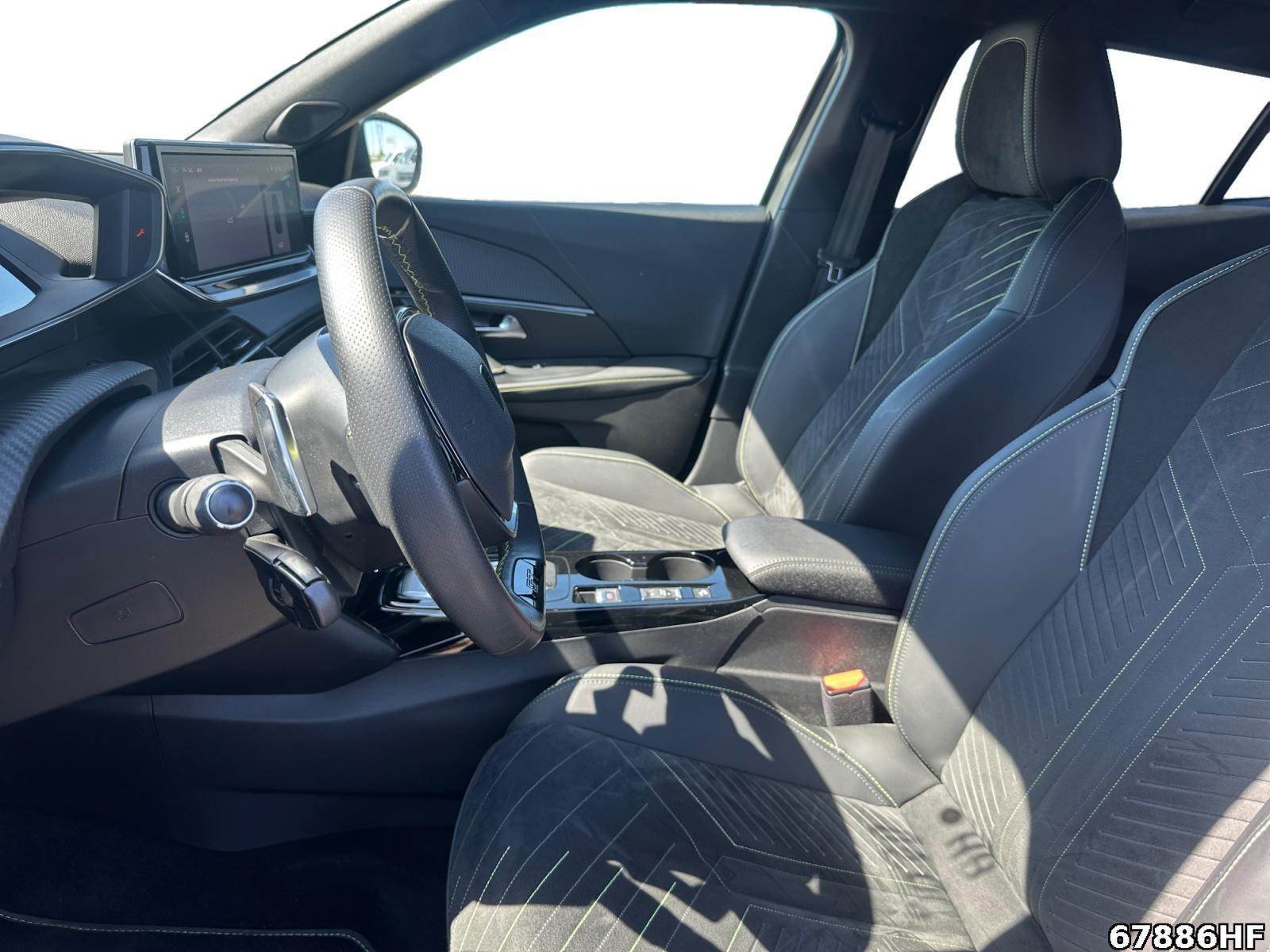 Fahrzeugabbildung Peugeot 2008 GT