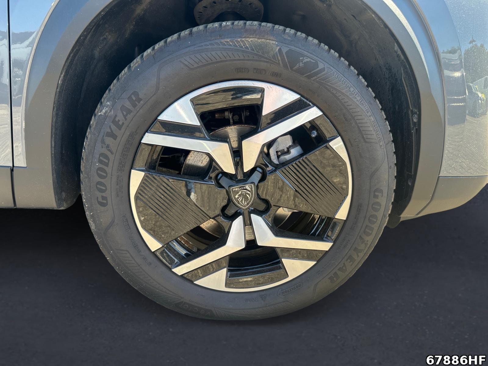 Fahrzeugabbildung Peugeot 2008 GT