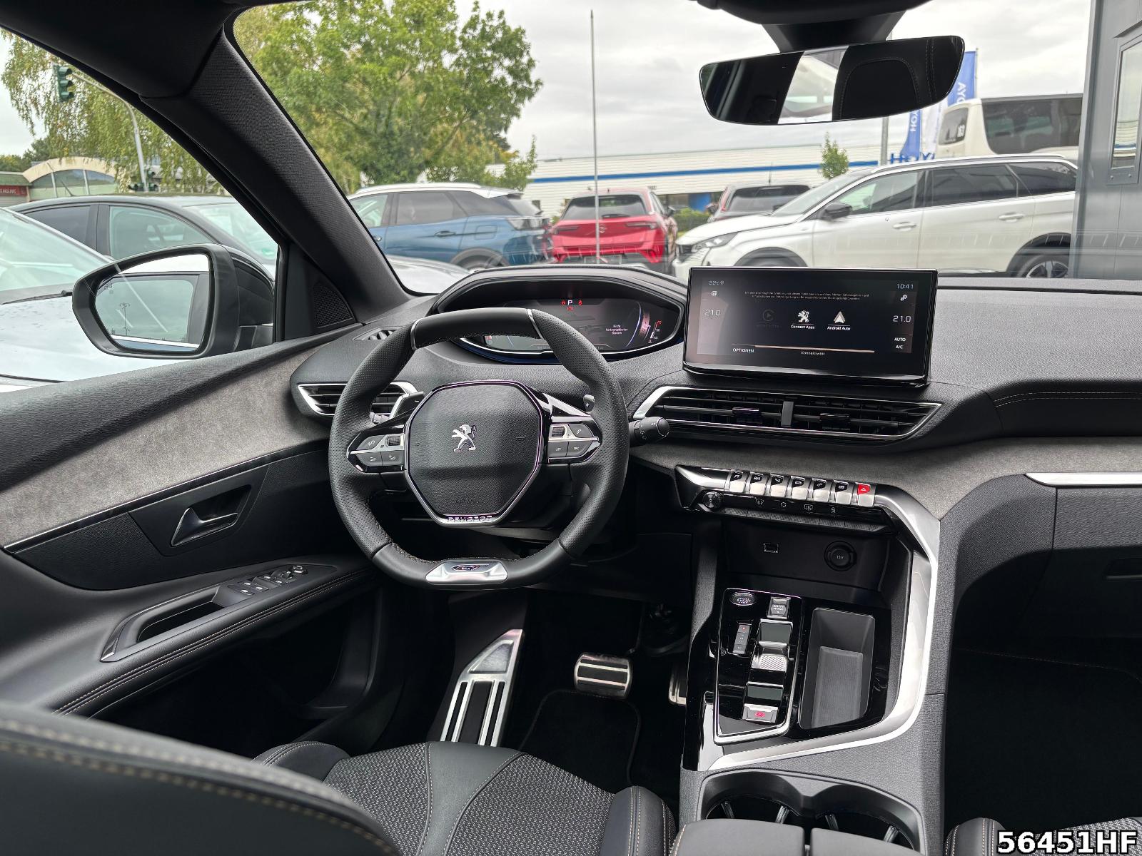 Fahrzeugabbildung Peugeot 3008 1.2 PureTech 130, GT