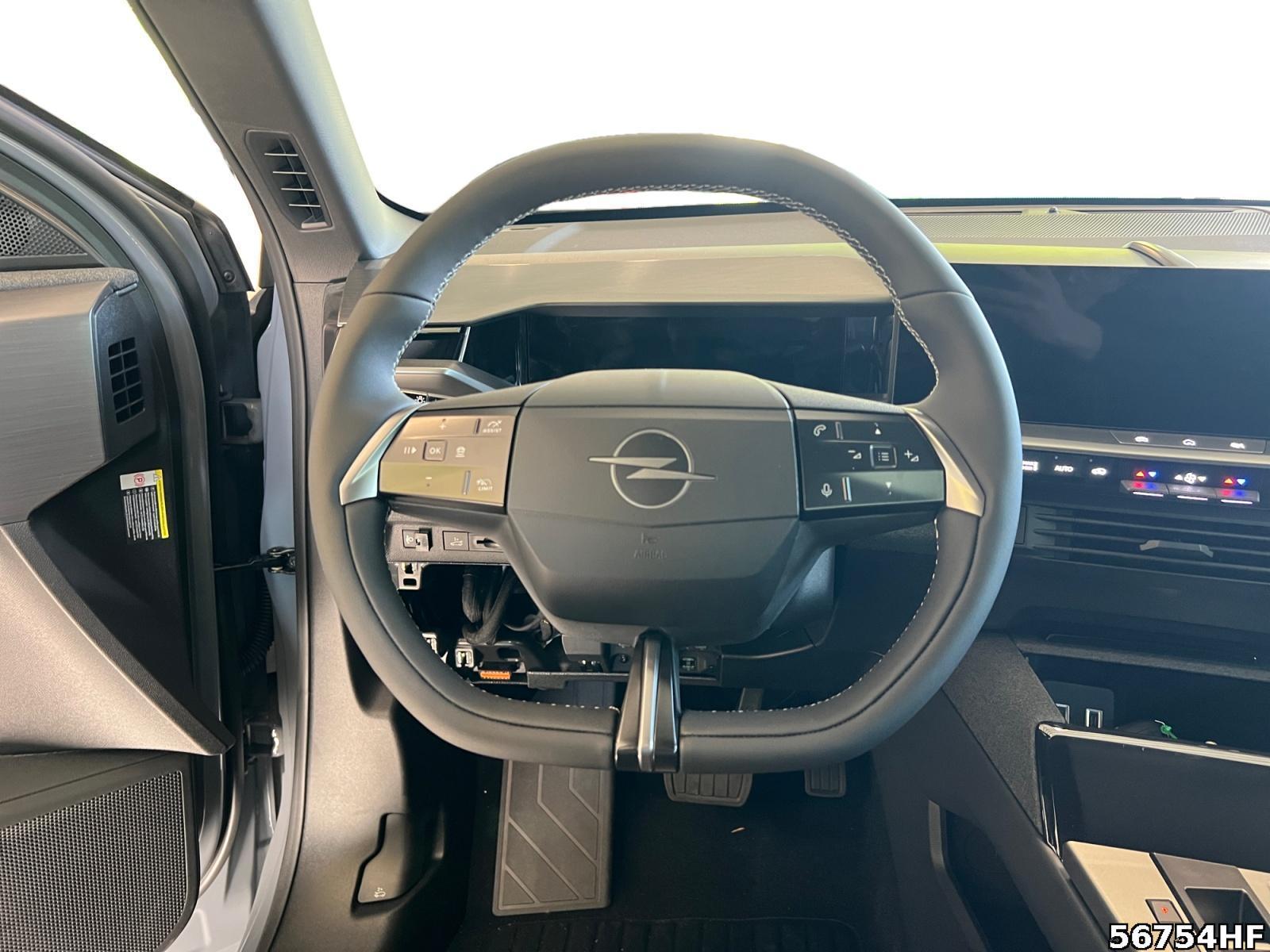 Fahrzeugabbildung Opel Grandland X Edition Hybrid 145 PS AT