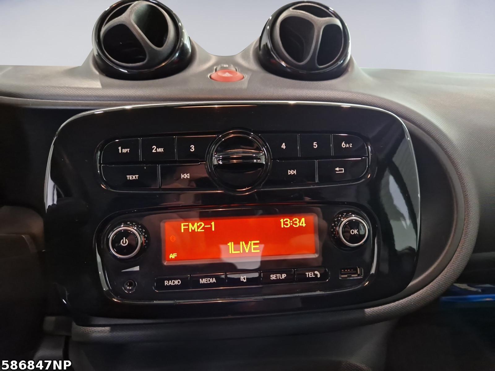 Fahrzeugabbildung Smart ForTwo EQ 22 kW Ganzjahresreifen