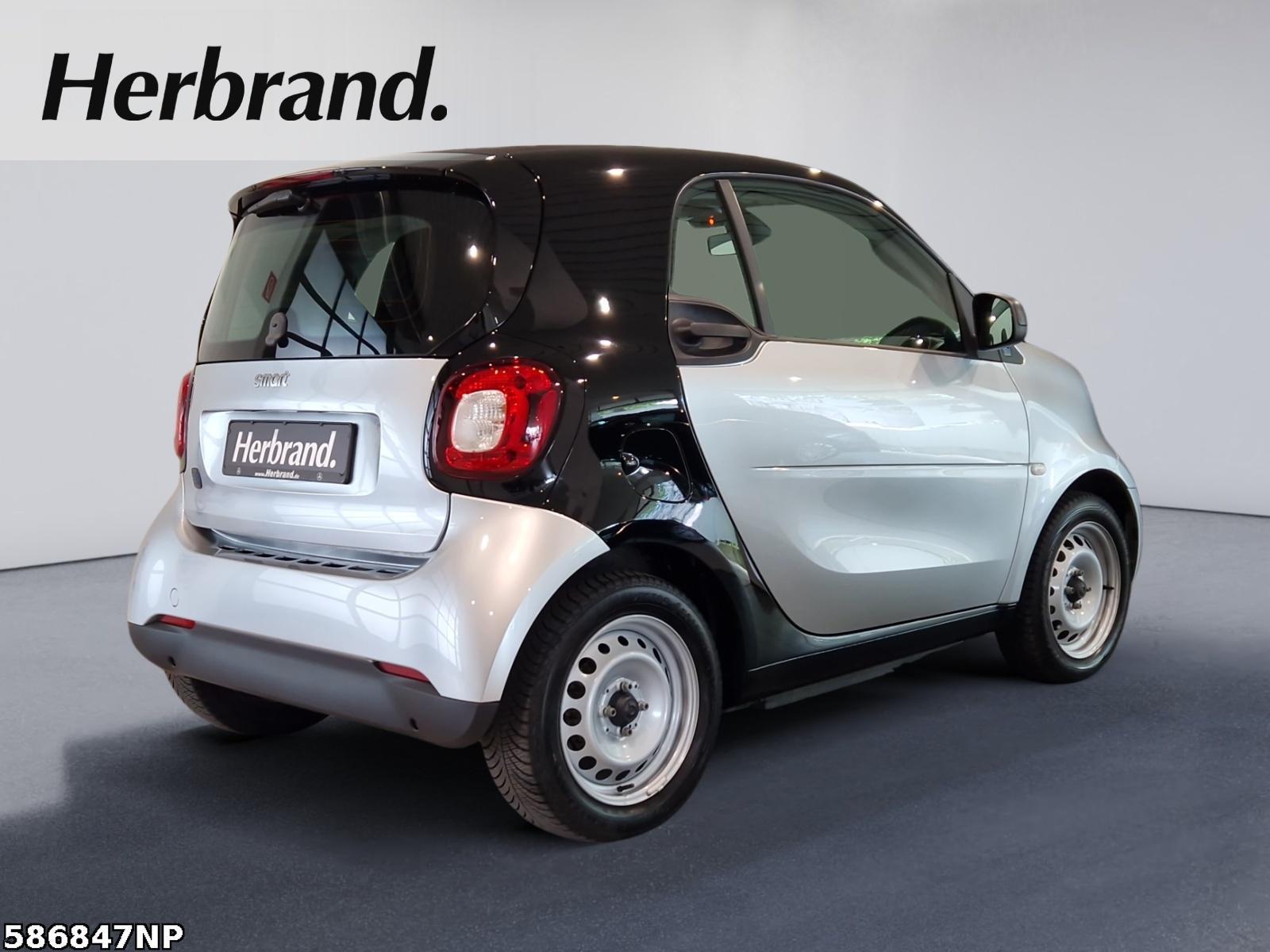 Fahrzeugabbildung Smart ForTwo EQ 22 kW Ganzjahresreifen