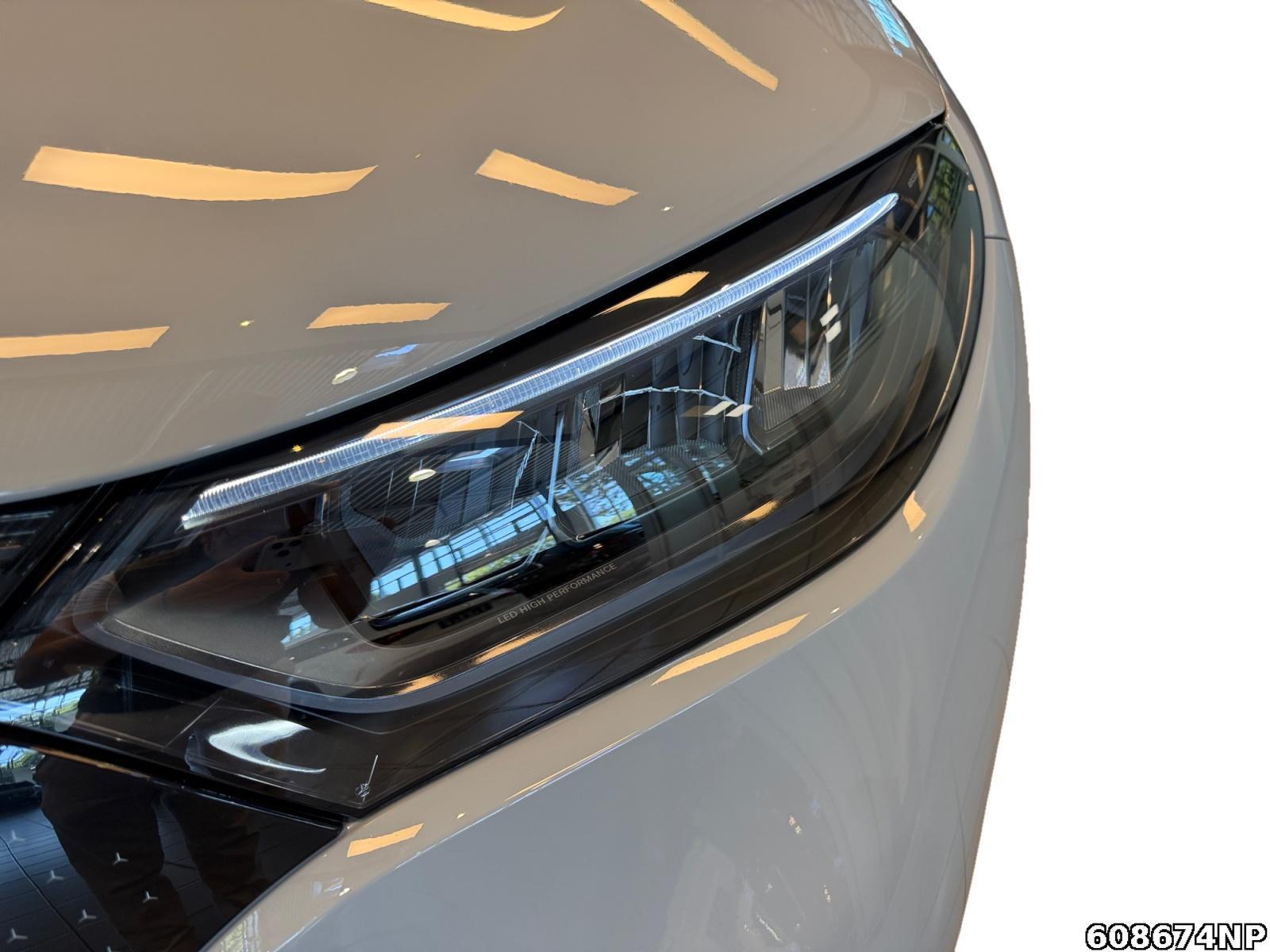 Fahrzeugabbildung Mercedes-Benz EQE SUV 350+ AMG AHK Airmatic Night Distronic