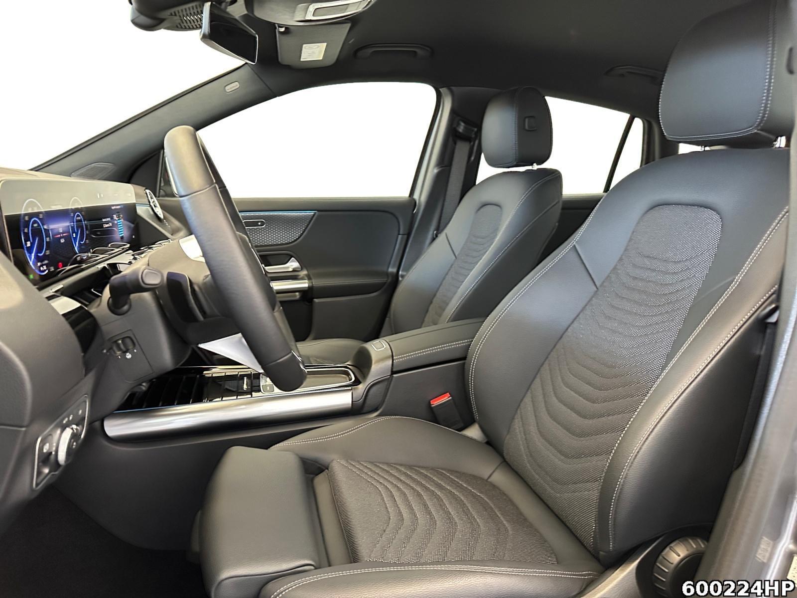 Fahrzeugabbildung Mercedes-Benz EQA Progressive Distronic Kamera Easypack