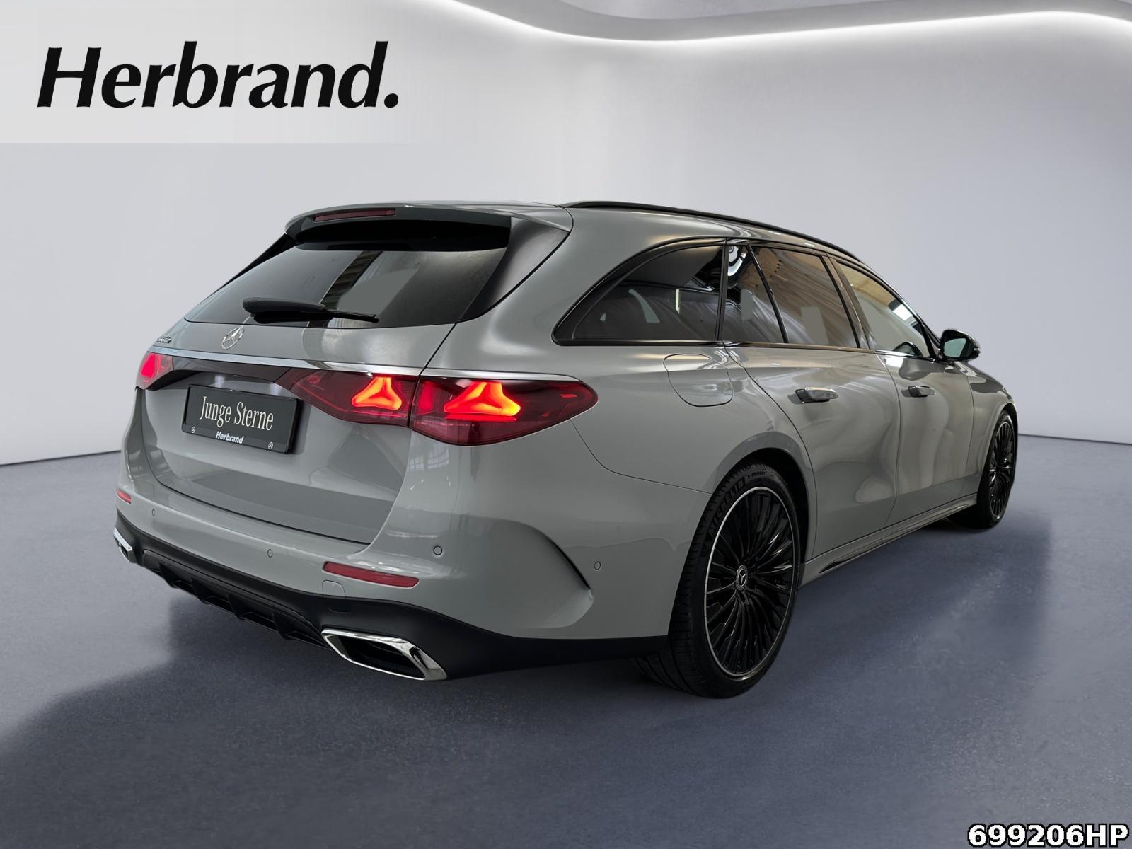 Fahrzeugabbildung Mercedes-Benz E 300 T AMG Night Pano DigitalLight Alpingrau