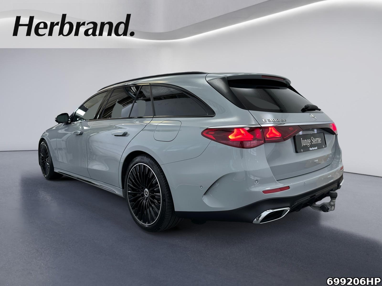 Fahrzeugabbildung Mercedes-Benz E 300 T AMG Night Pano DigitalLight Alpingrau