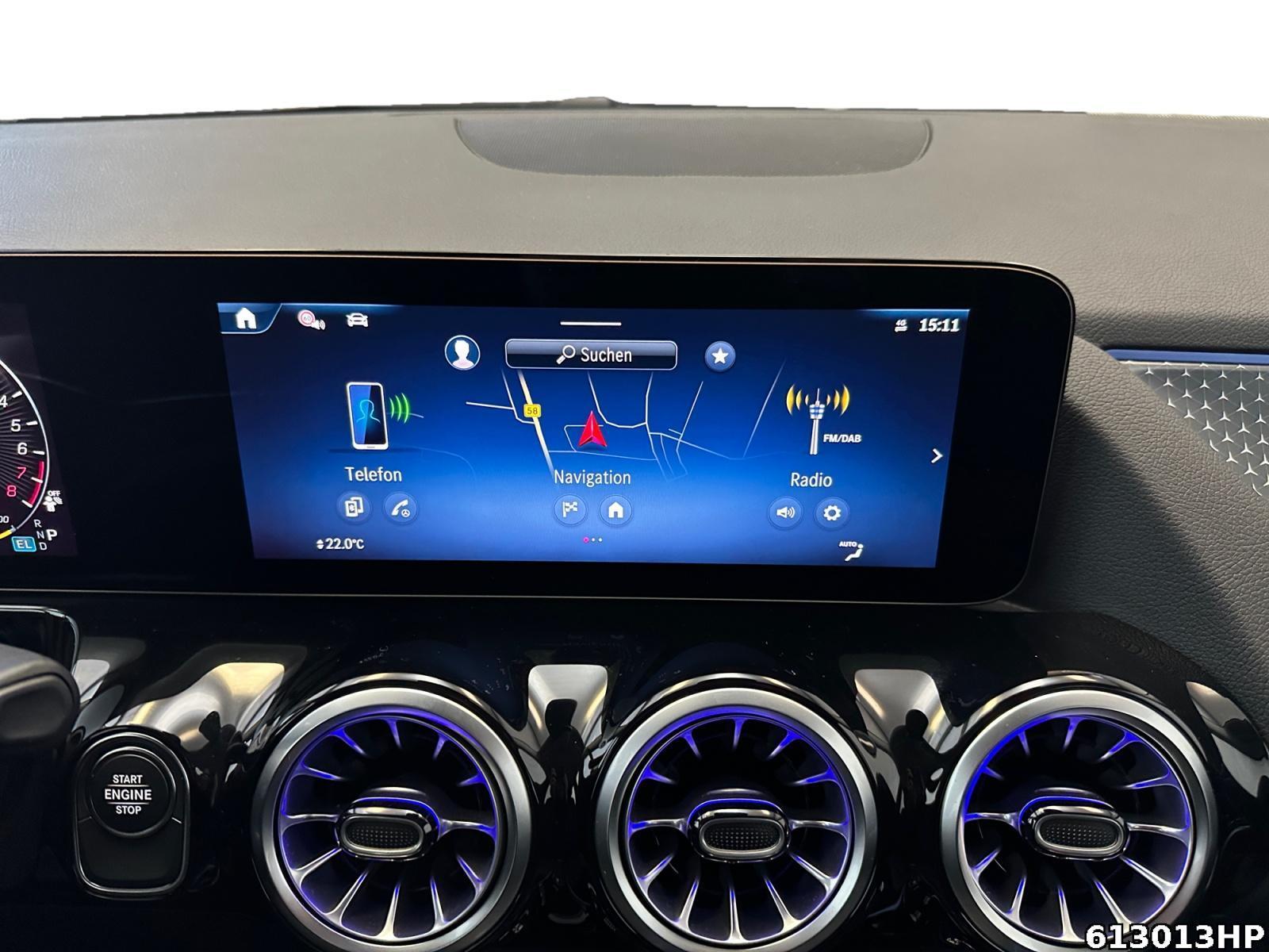 Fahrzeugabbildung Mercedes-Benz GLA 250 e Progressive Keyless Kamera Lenkradhzg.