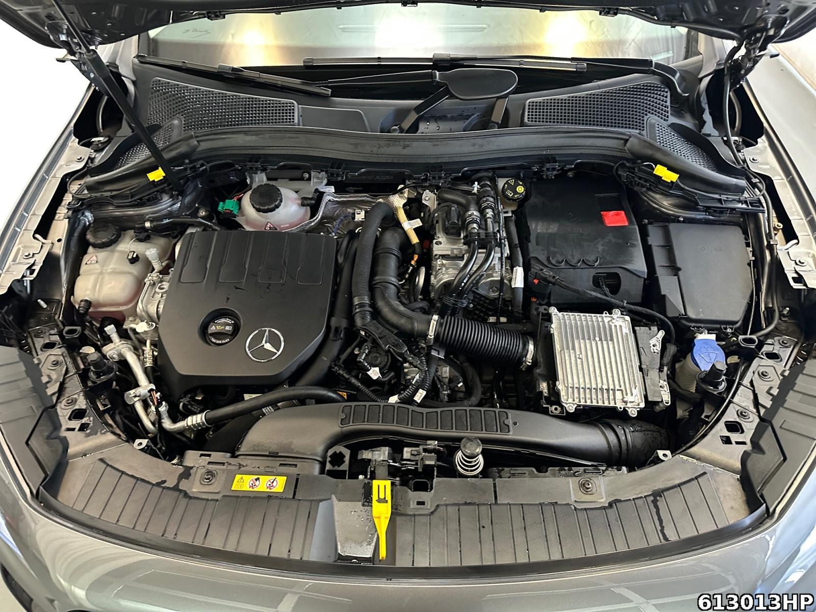 Fahrzeugabbildung Mercedes-Benz GLA 250 e Progressive Keyless Kamera Lenkradhzg.