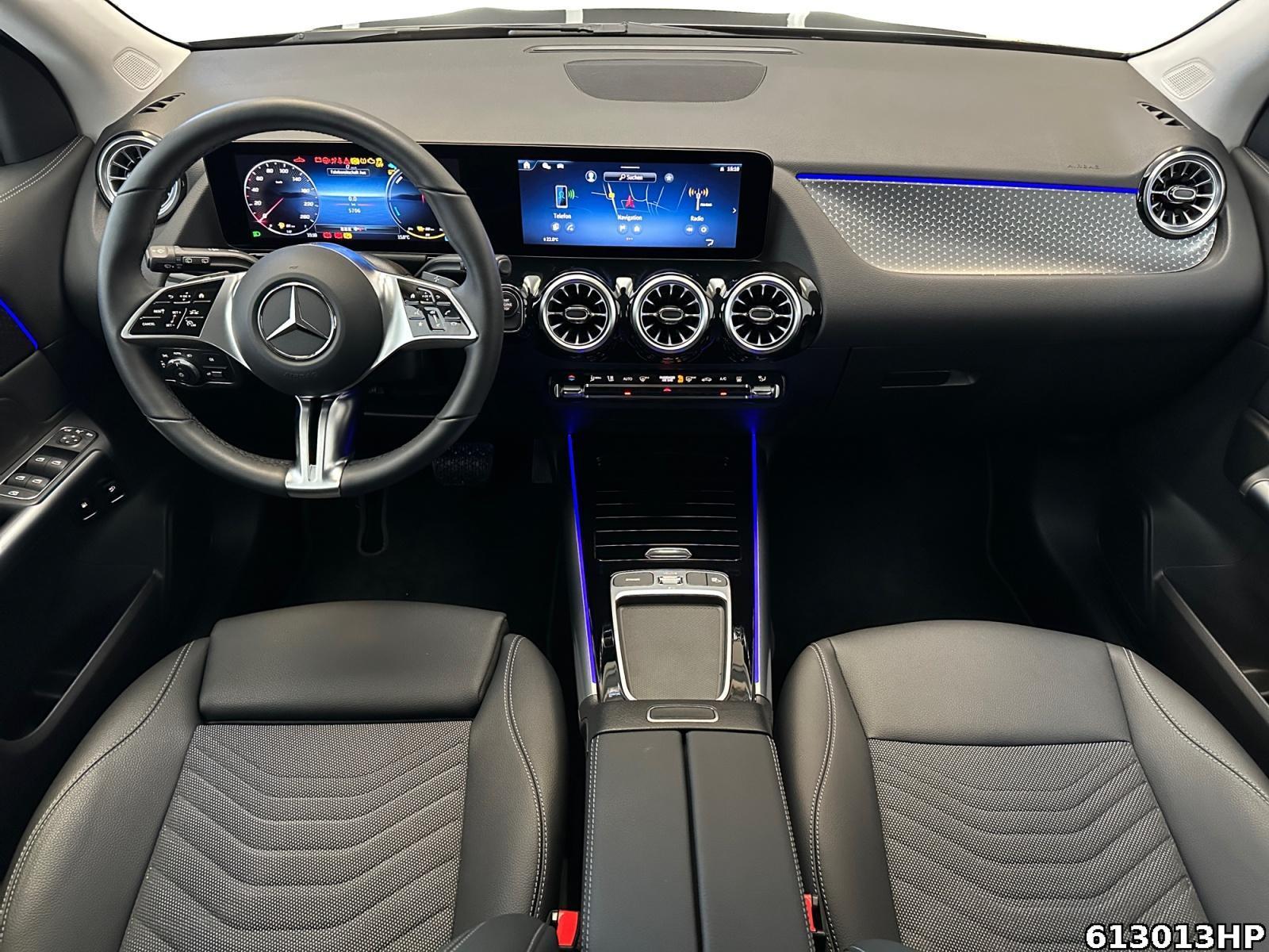 Fahrzeugabbildung Mercedes-Benz GLA 250 e Progressive Keyless Kamera Lenkradhzg.