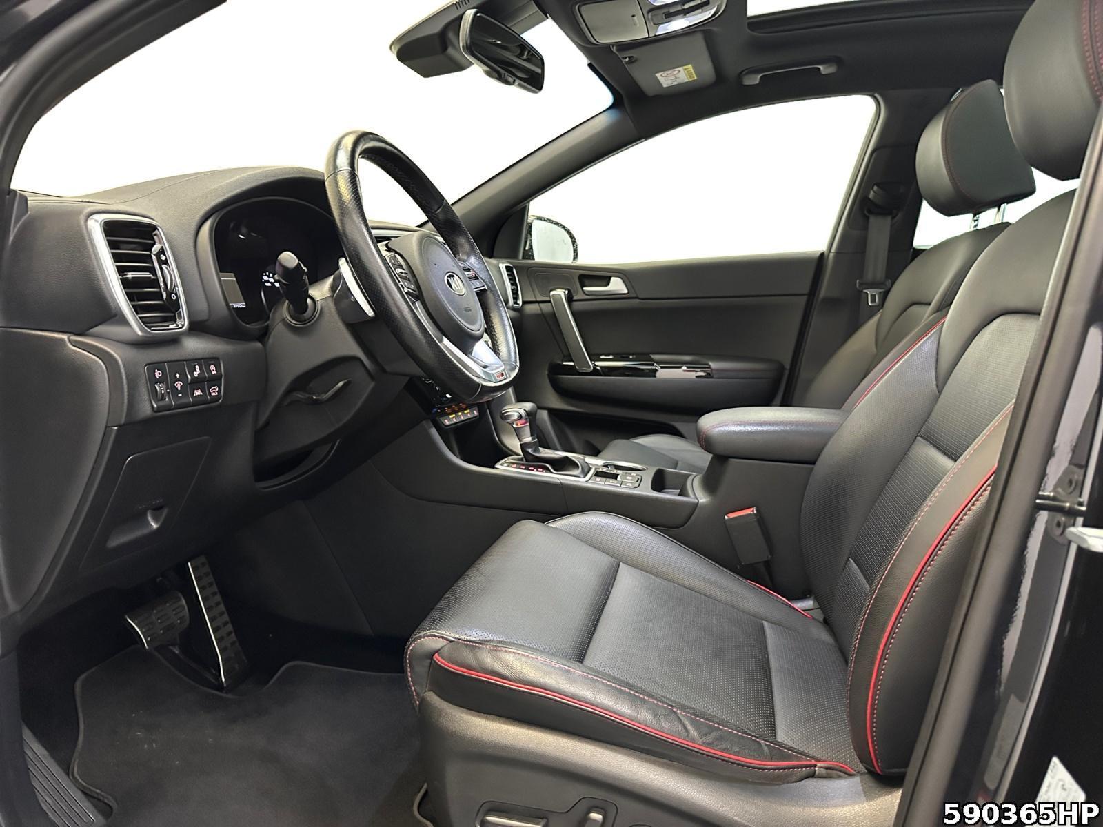 Fahrzeugabbildung Kia Sportage GT-Line Panoramadach Kamera JBL