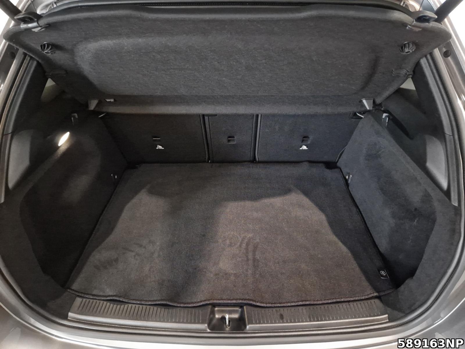 Fahrzeugabbildung Mercedes-Benz B 180 AMG LED Ambiente AHK KEYLESS GO Kamera