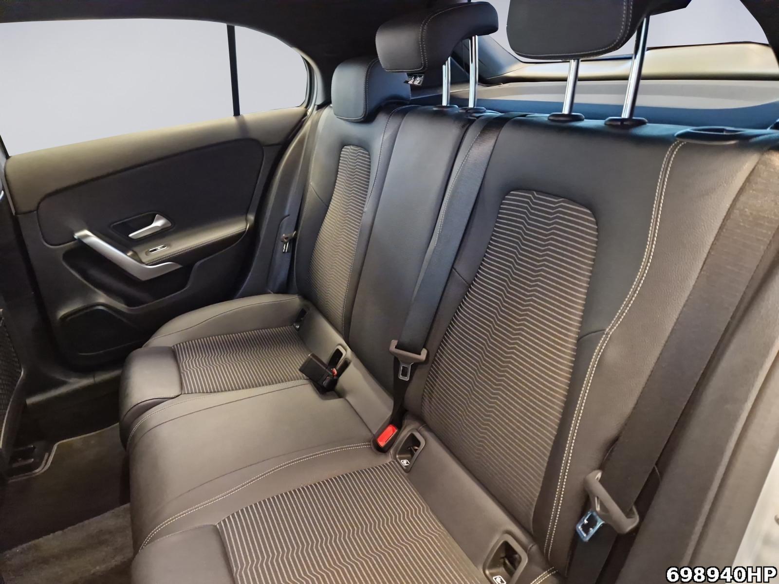 Fahrzeugabbildung Mercedes-Benz A 180 d Progressive Business-Paket CarPlay LED