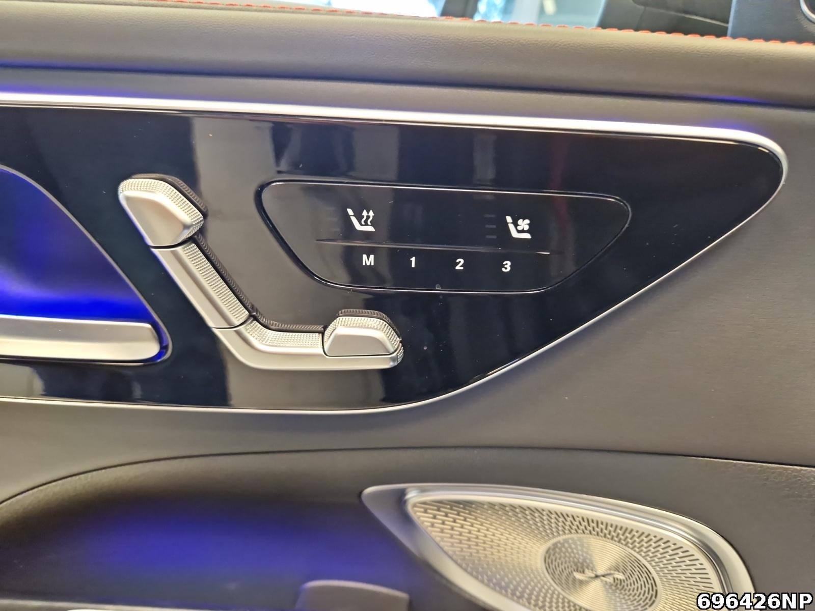 Fahrzeugabbildung Mercedes-Benz C 43 AMG 4 MATIC T +AMG SONDERMODELL+PANO+CARBON