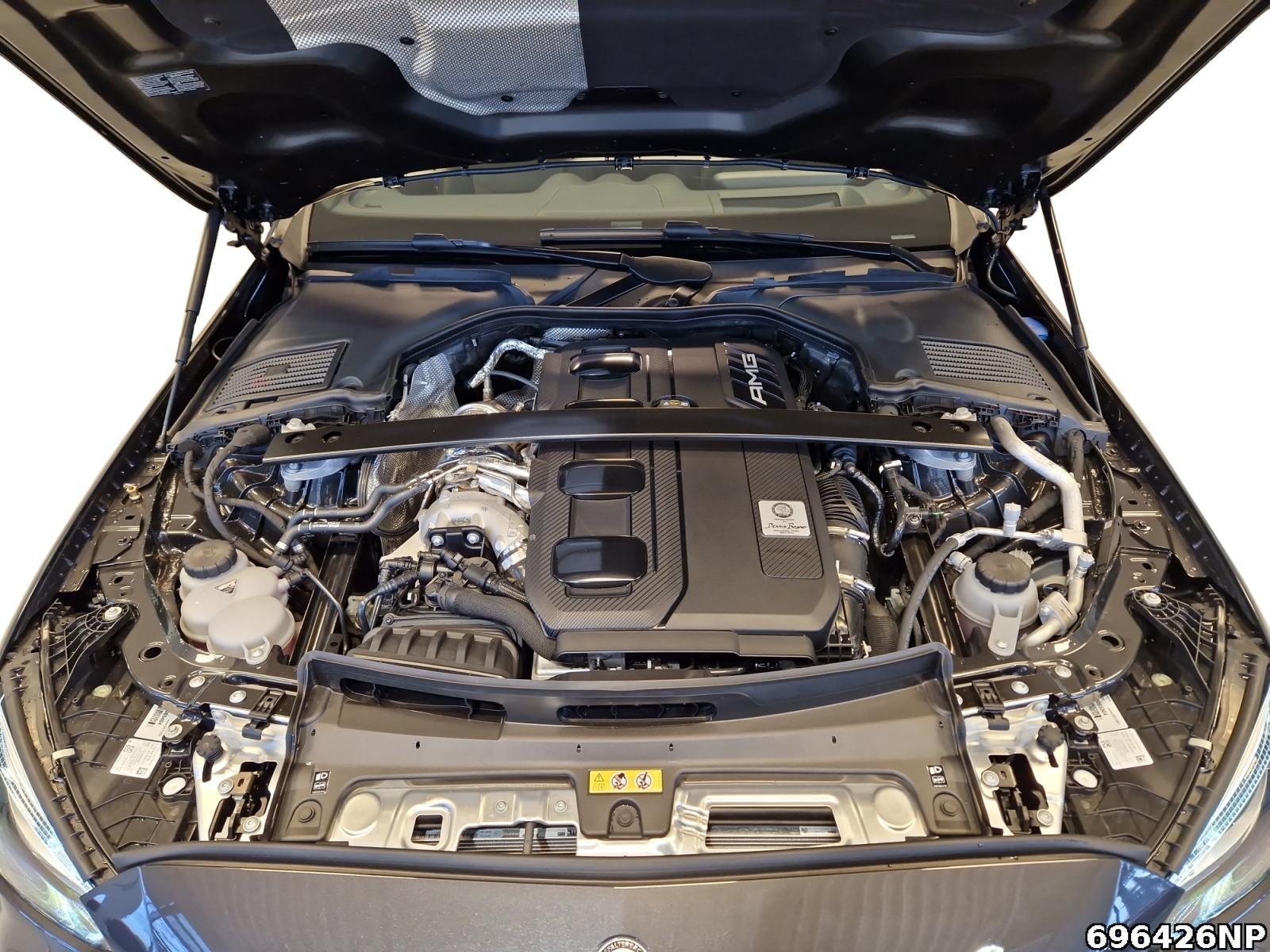 Fahrzeugabbildung Mercedes-Benz C 43 AMG 4 MATIC T +AMG SONDERMODELL+PANO+CARBON