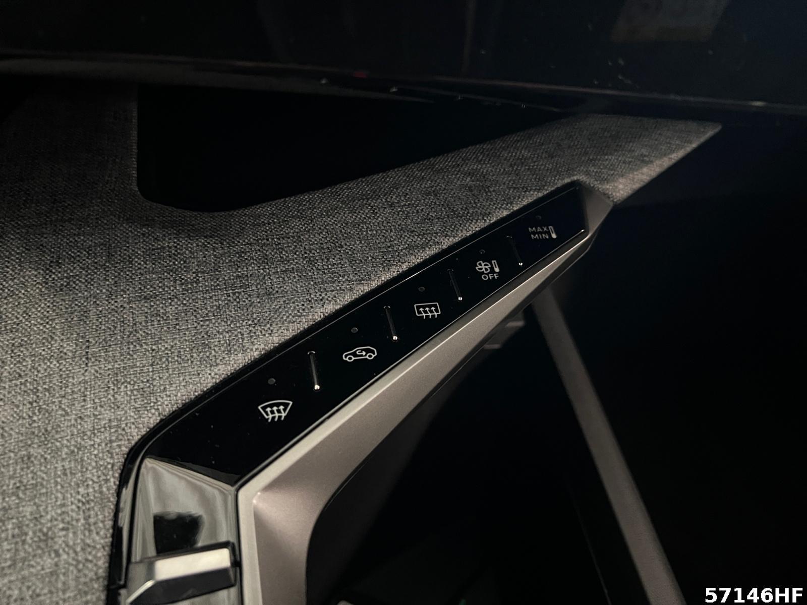 Fahrzeugabbildung Peugeot 5008 Allure Hybrid 145 e-DSC6