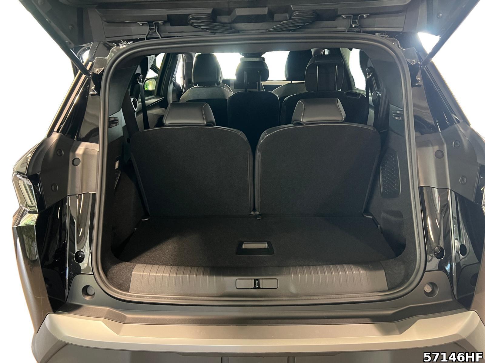 Fahrzeugabbildung Peugeot 5008 Allure Hybrid 145 e-DSC6
