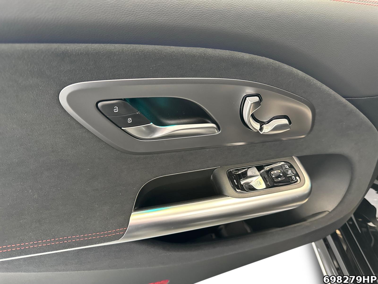 Fahrzeugabbildung Mercedes-Benz CLA 250 +AMG+AHK+MEMORY+MULTIBEAM+360°KAMA+