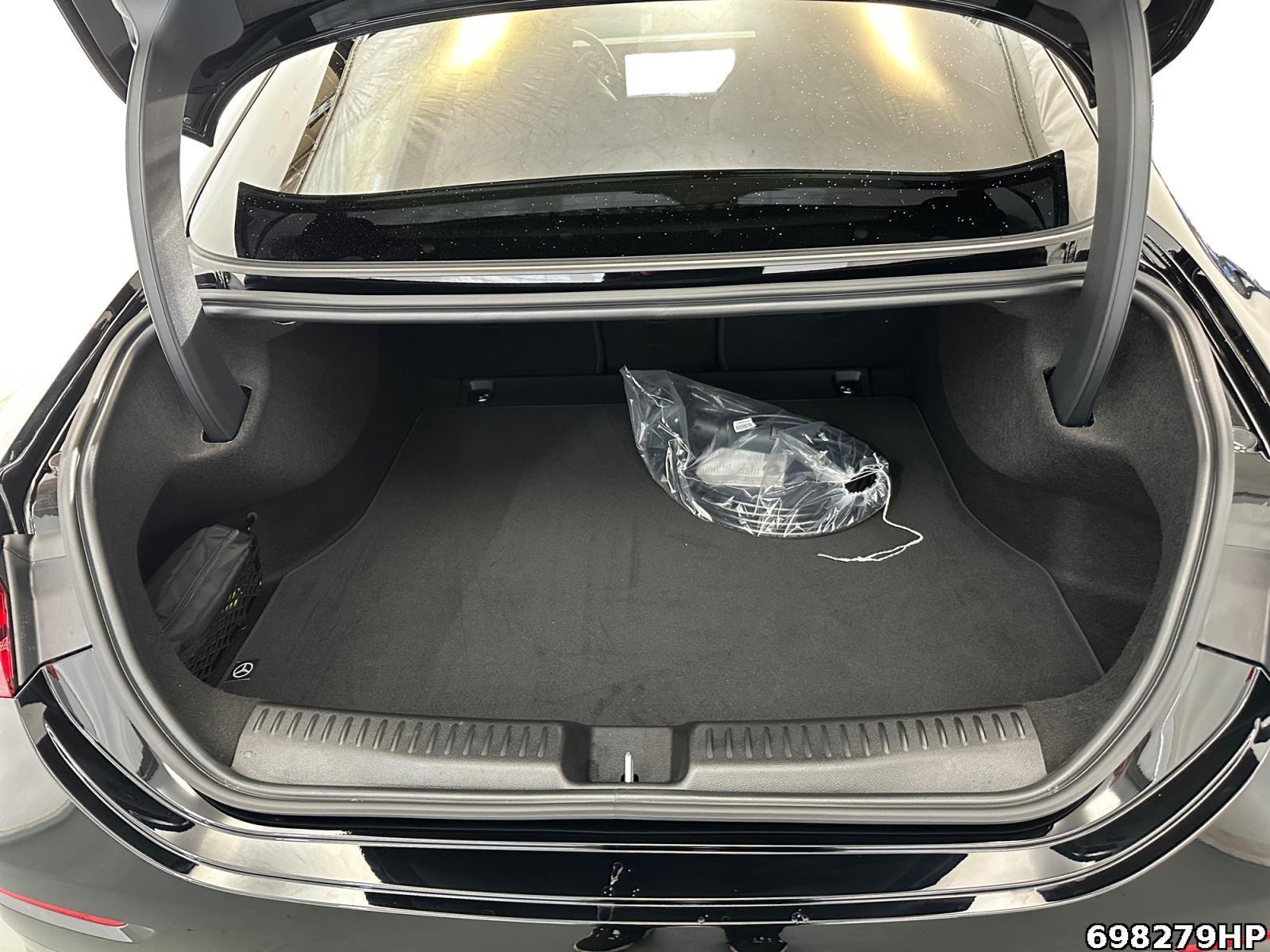Fahrzeugabbildung Mercedes-Benz CLA 250 +AMG+AHK+MEMORY+MULTIBEAM+360°KAMA+