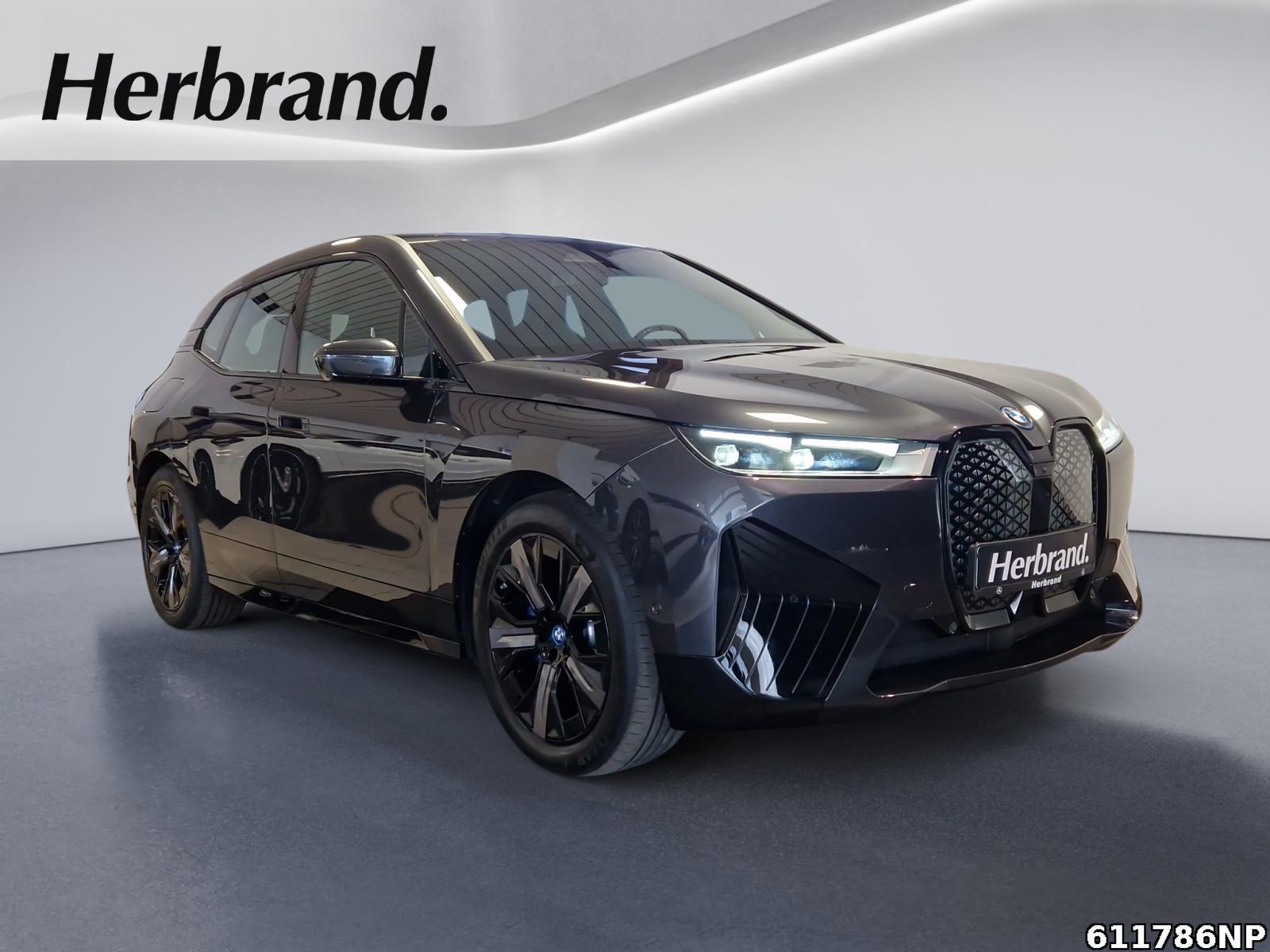 Fahrzeugabbildung BMW iX xDrive40